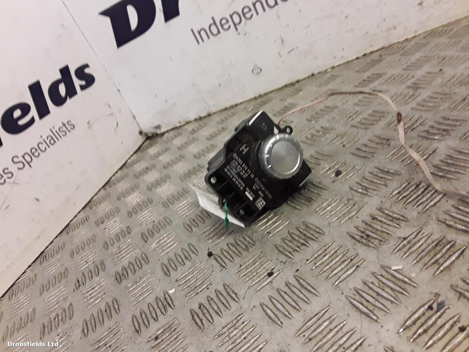View Auto part Misc Switch Mercedes C Class 2012