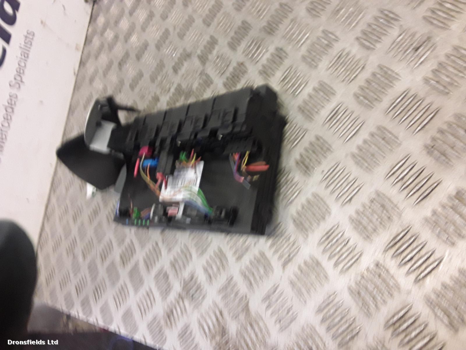 View Auto part Fuse Box Mercedes E Class 2005