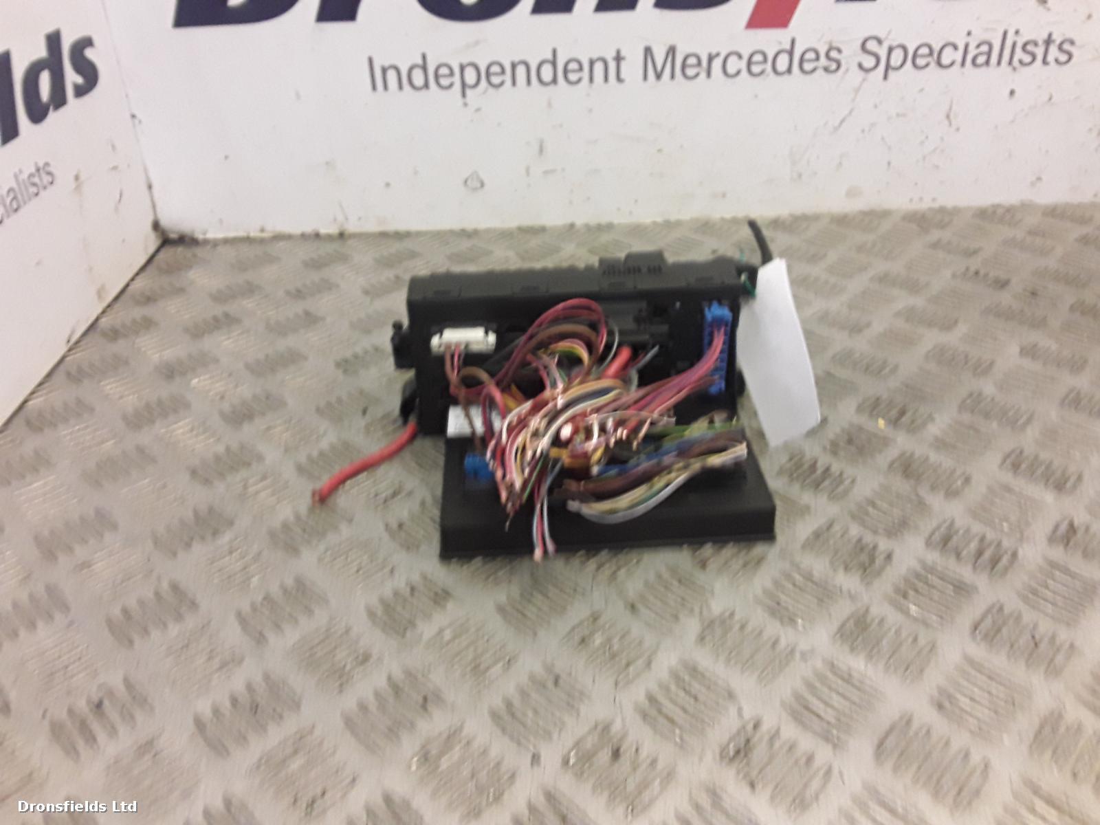 View Auto part Fuse Box Mercedes E Class 2006