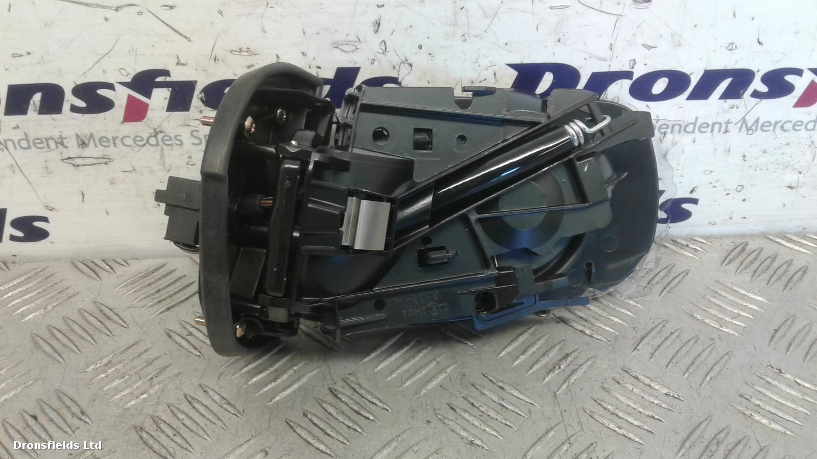View Auto part R Door Mirror Mercedes E Class 2002