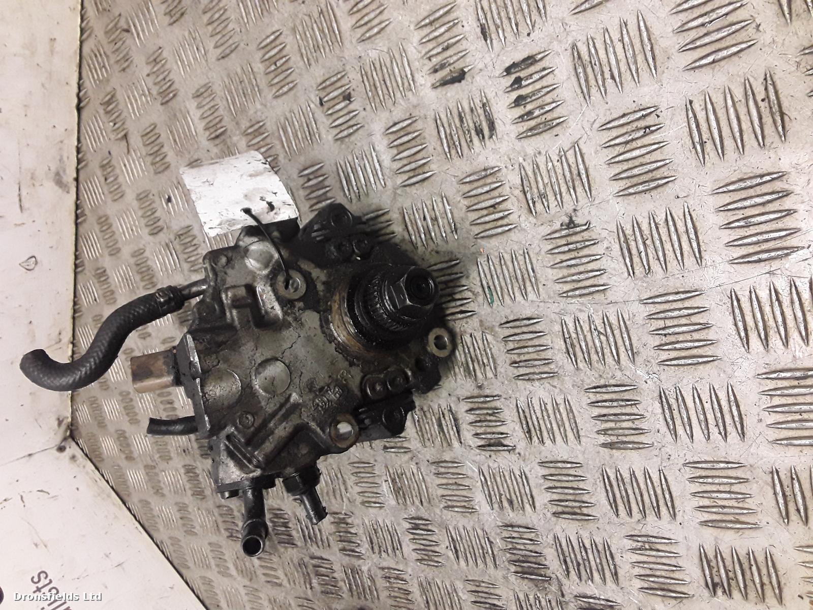 View Auto part Fuel Pump Mercedes Sprinter 2016