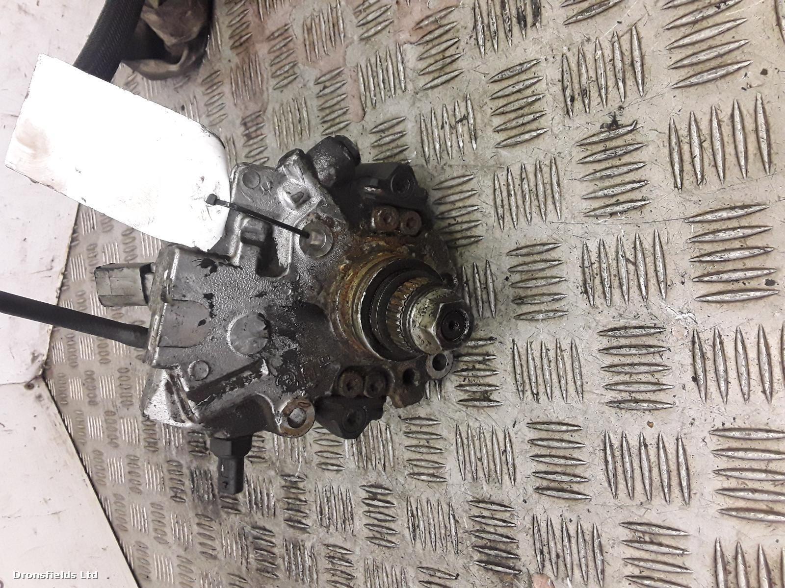 View Auto part Fuel Pump Mercedes Sprinter 2016