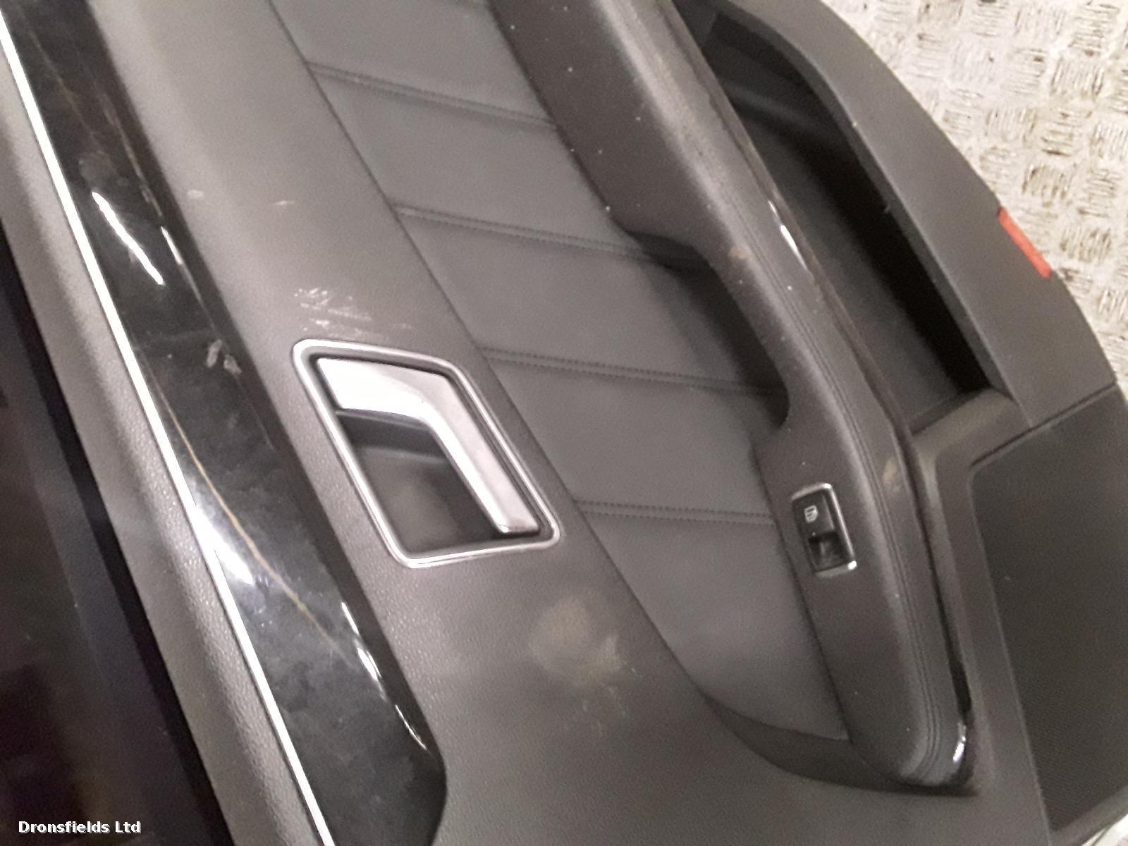 View Auto part R Rear Door Mercedes E Class 2012