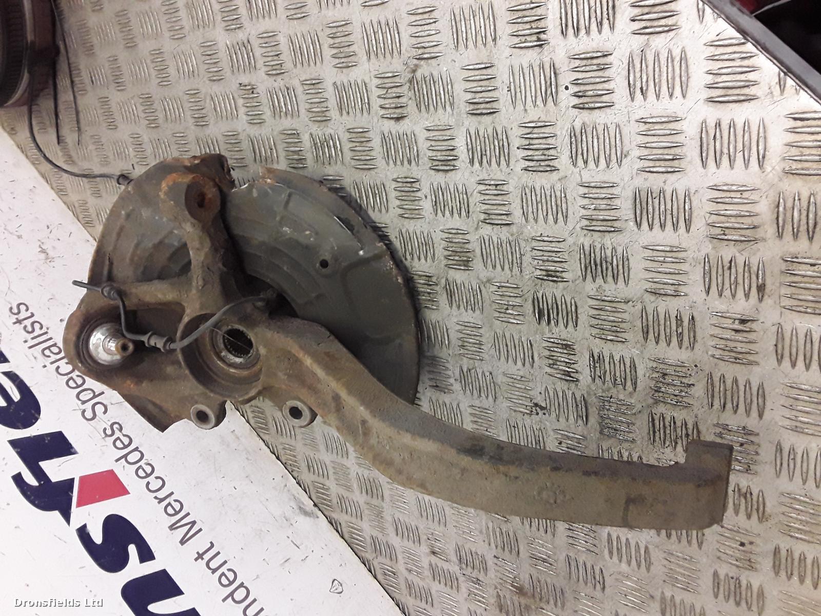 View Auto part RF Hub/Stub Axle Assembly Mercedes M Class 2006