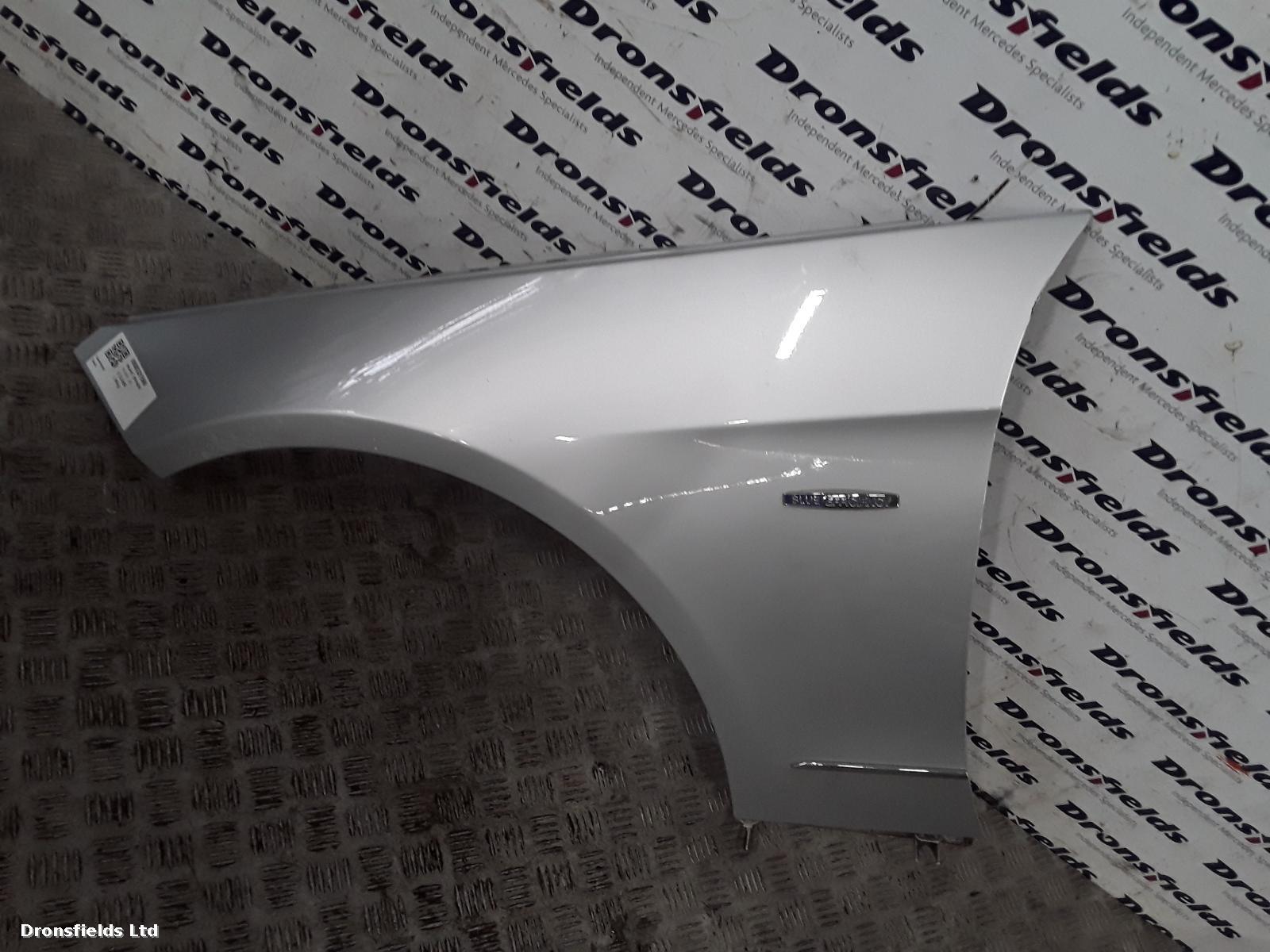 View Auto part L Wing Mercedes E Class 2010