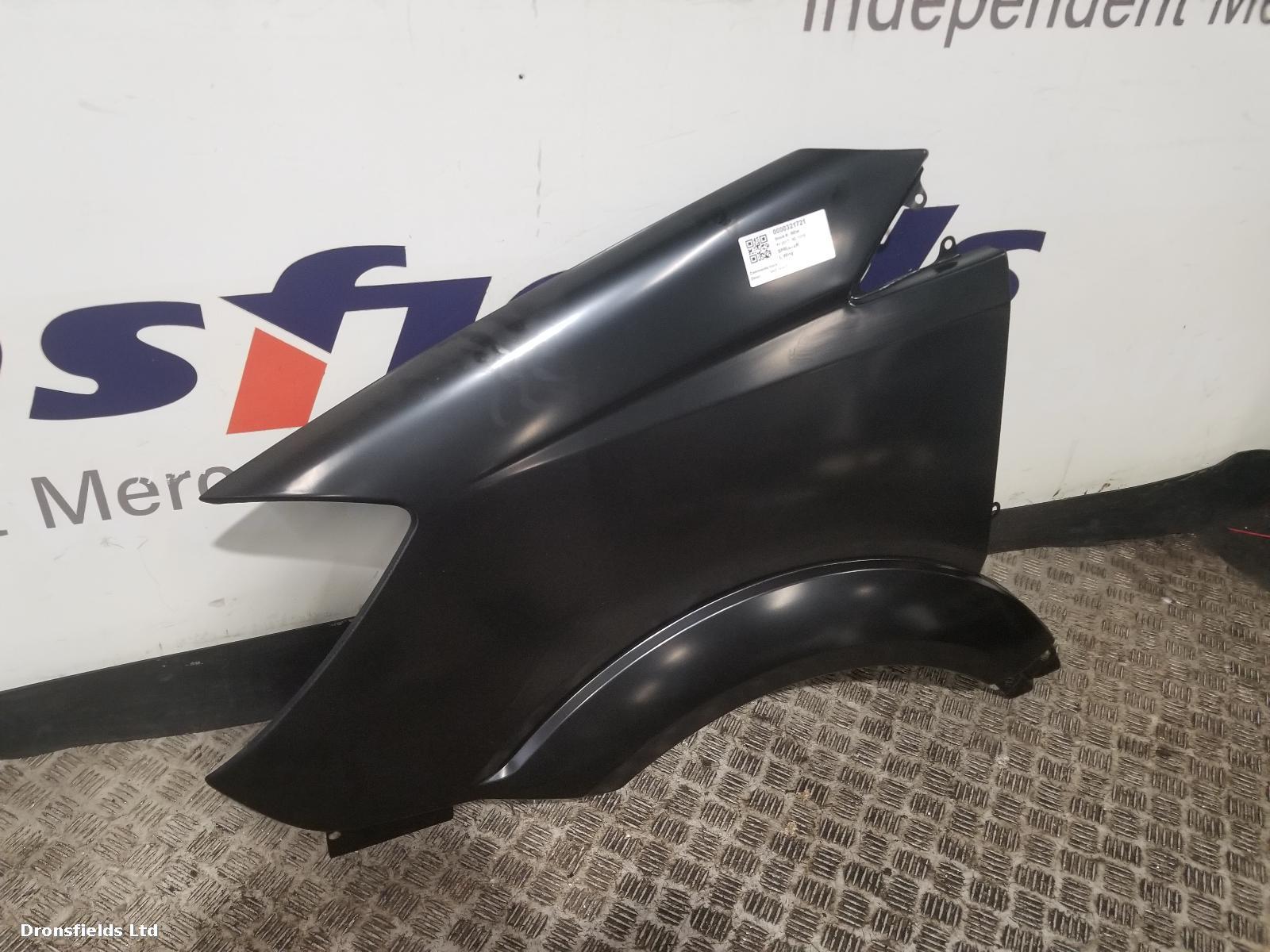 View Auto part L Wing Mercedes Sprinter 2017