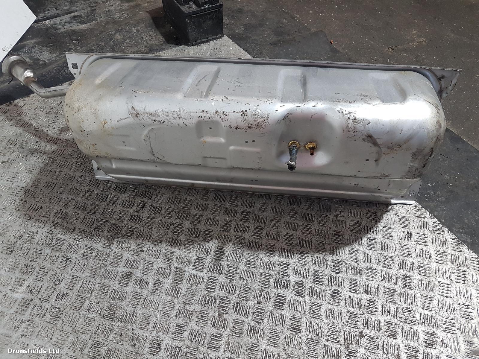 View Auto part Fuel Tank Mercedes Slk 2013