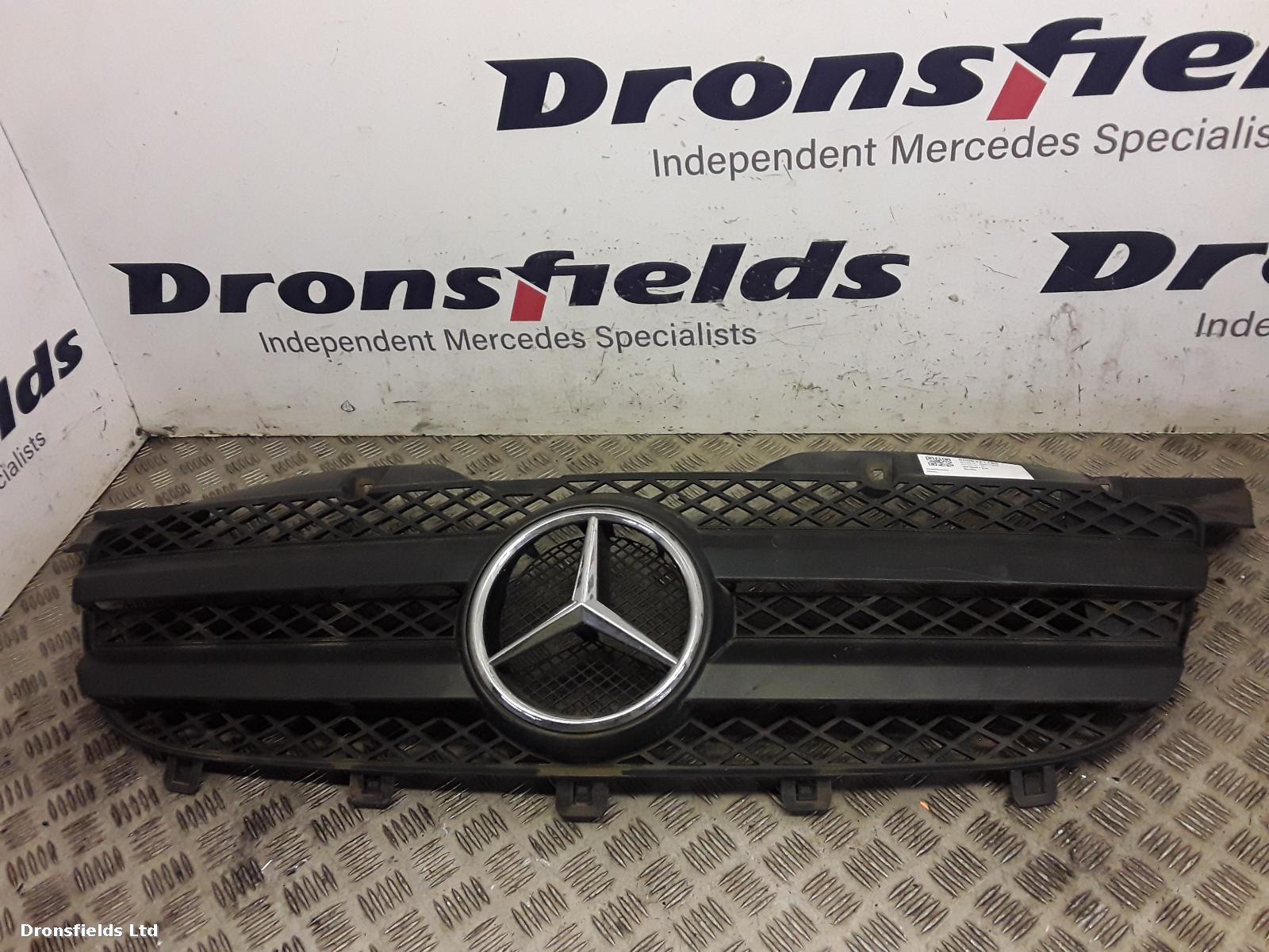 View Auto part Grille Mercedes Sprinter 2016