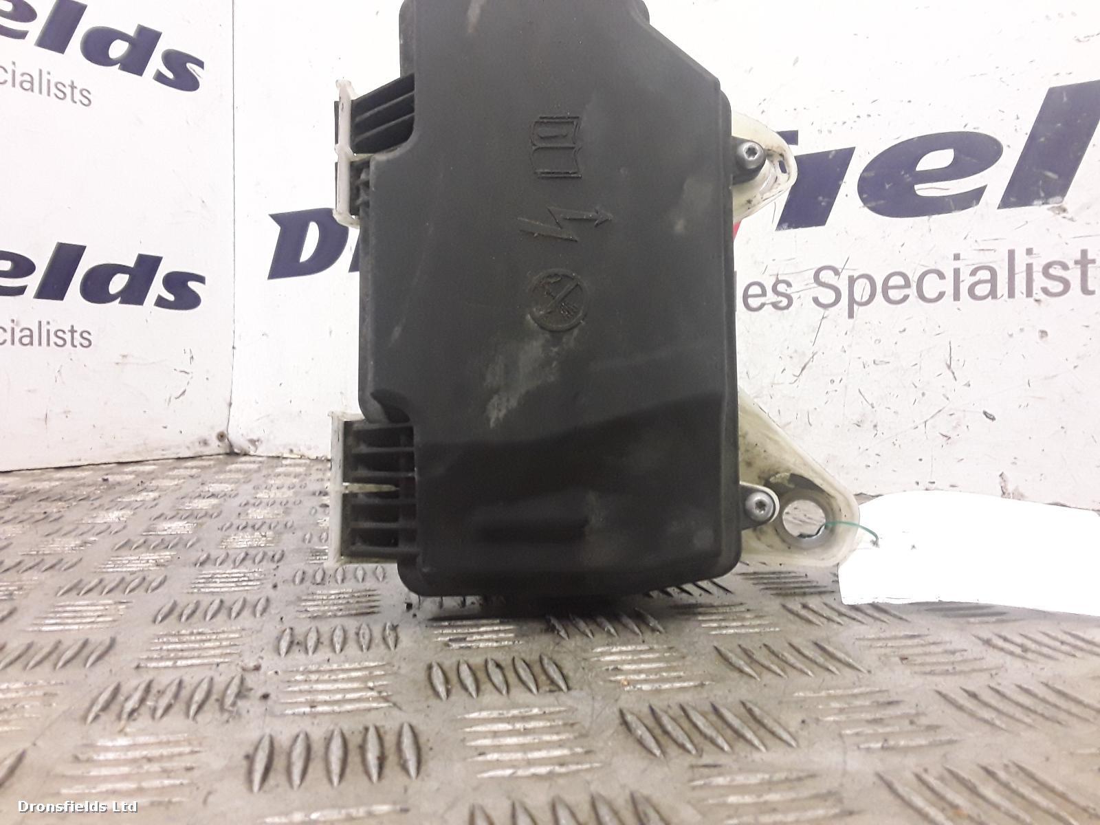 View Auto part Fuse Box Mercedes C Class 2018