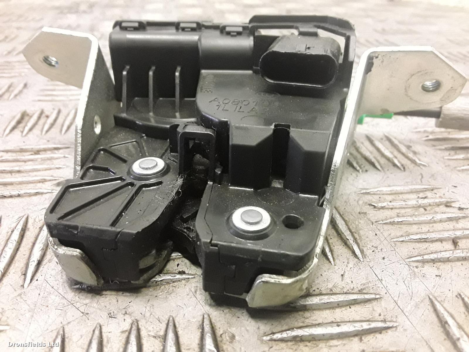 View Auto part Bootlid/Tailgate Lock Mercedes C Class 2018