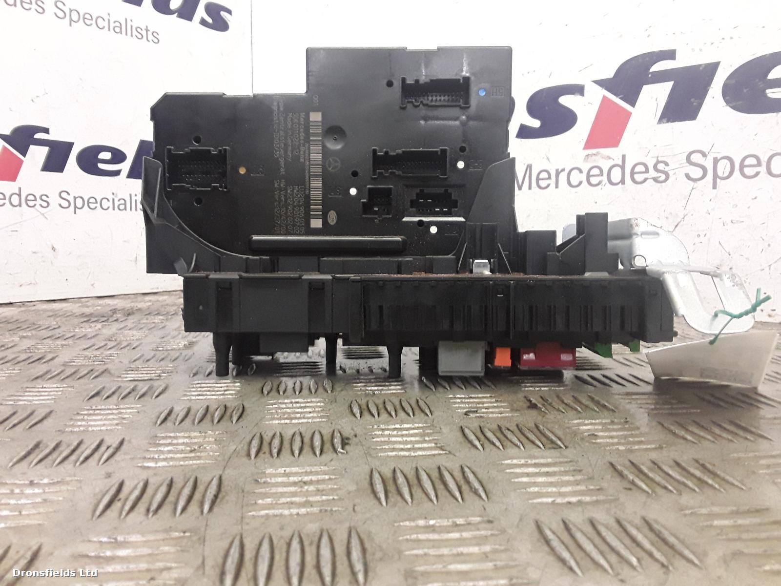 View Auto part Fuse Box Mercedes C Class 2014