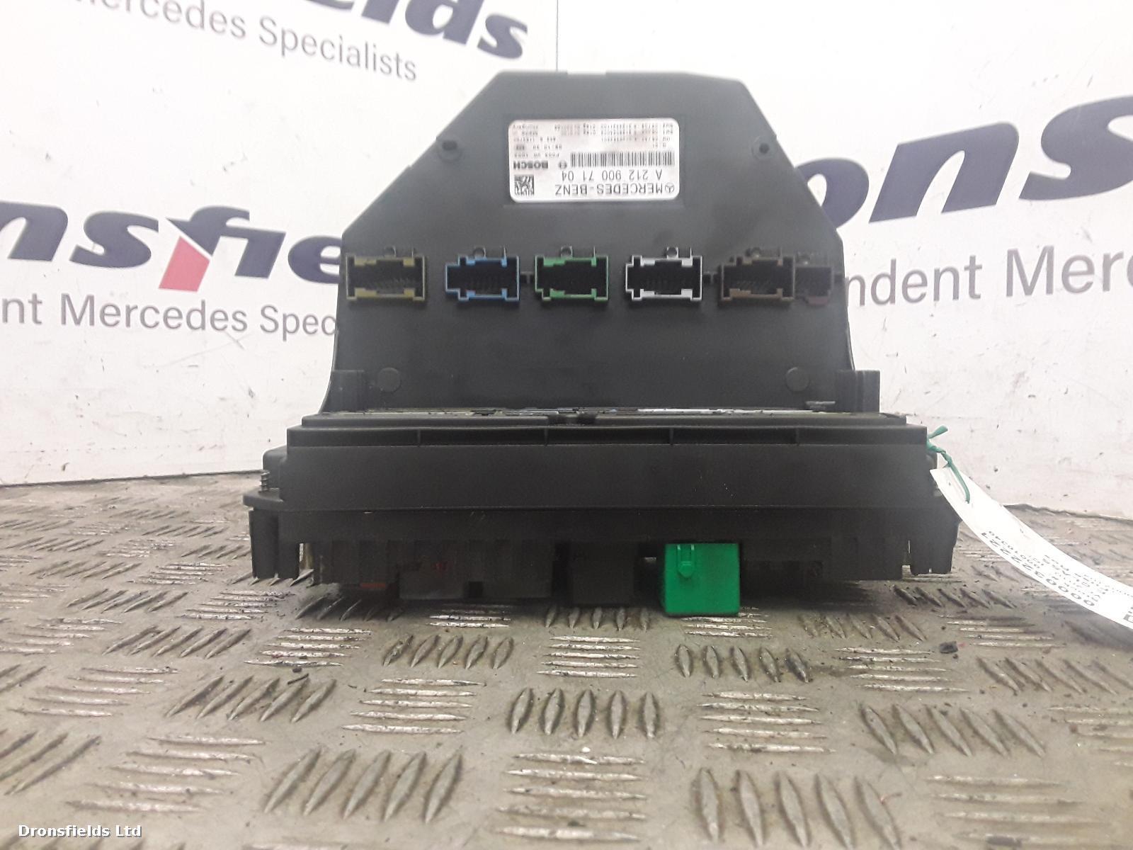 View Auto part Fuse Box Mercedes E Class 2010