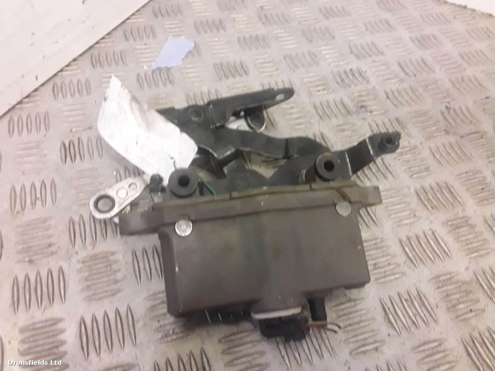 View Auto part FRONT BUMPER BRACKET Mercedes E Class 2012