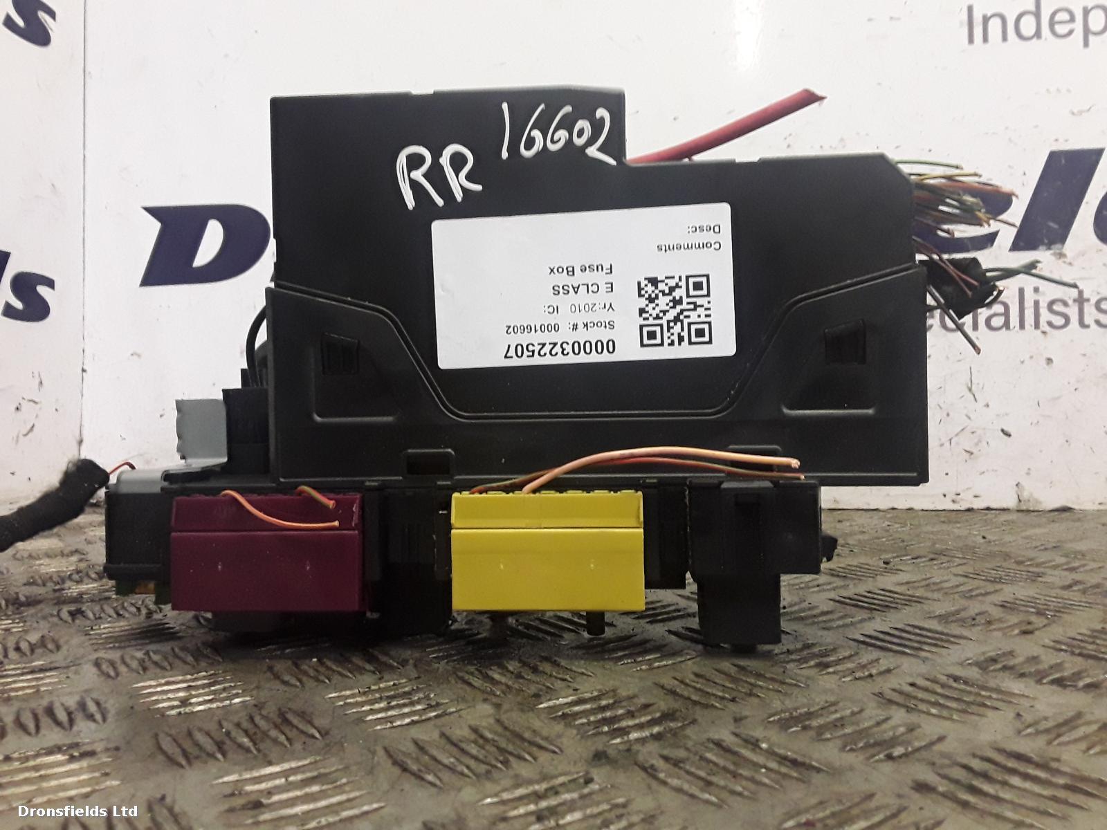 View Auto part Fuse Box Mercedes E Class 2010