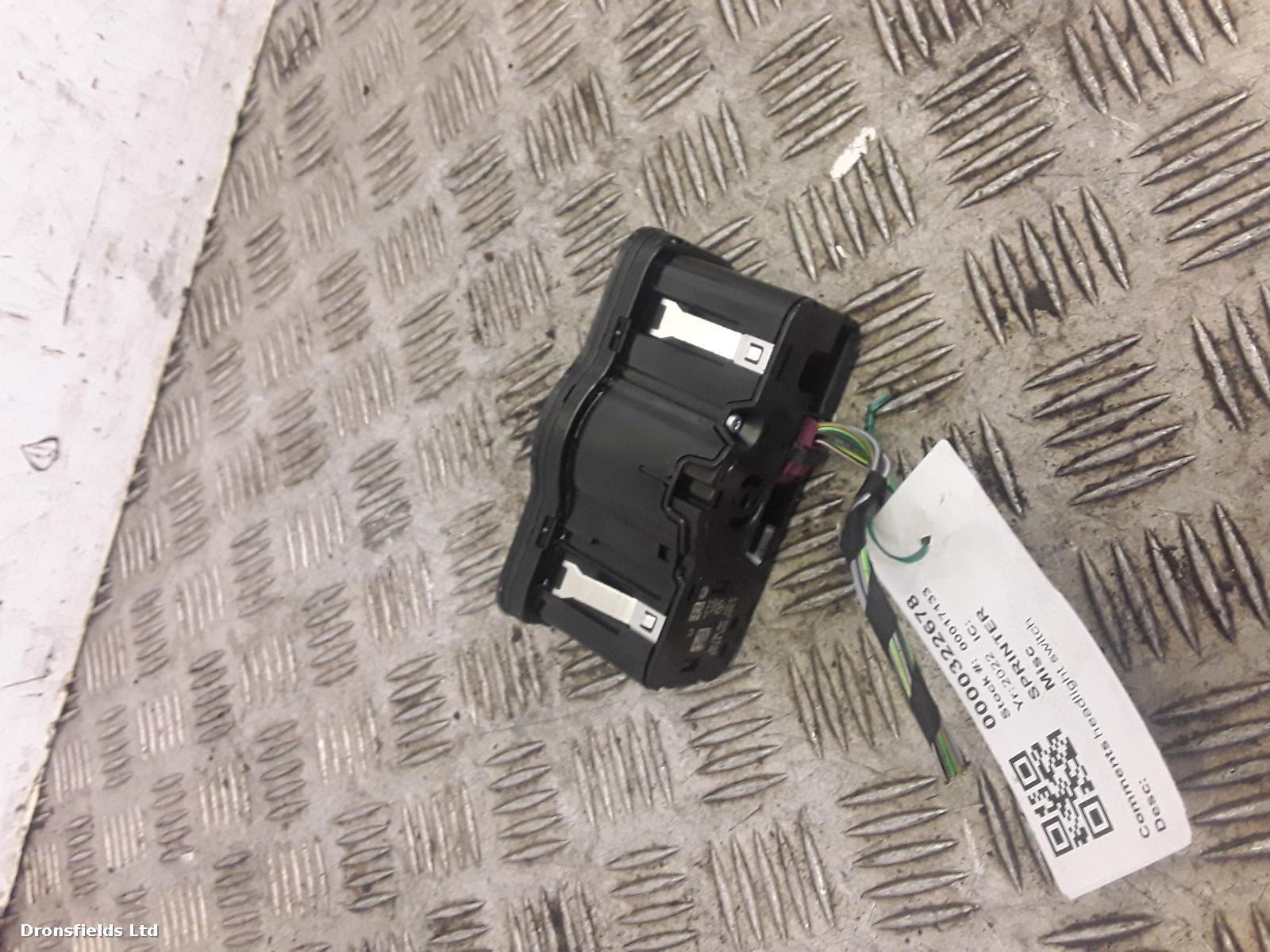 View Auto part Misc Mercedes Sprinter 2022