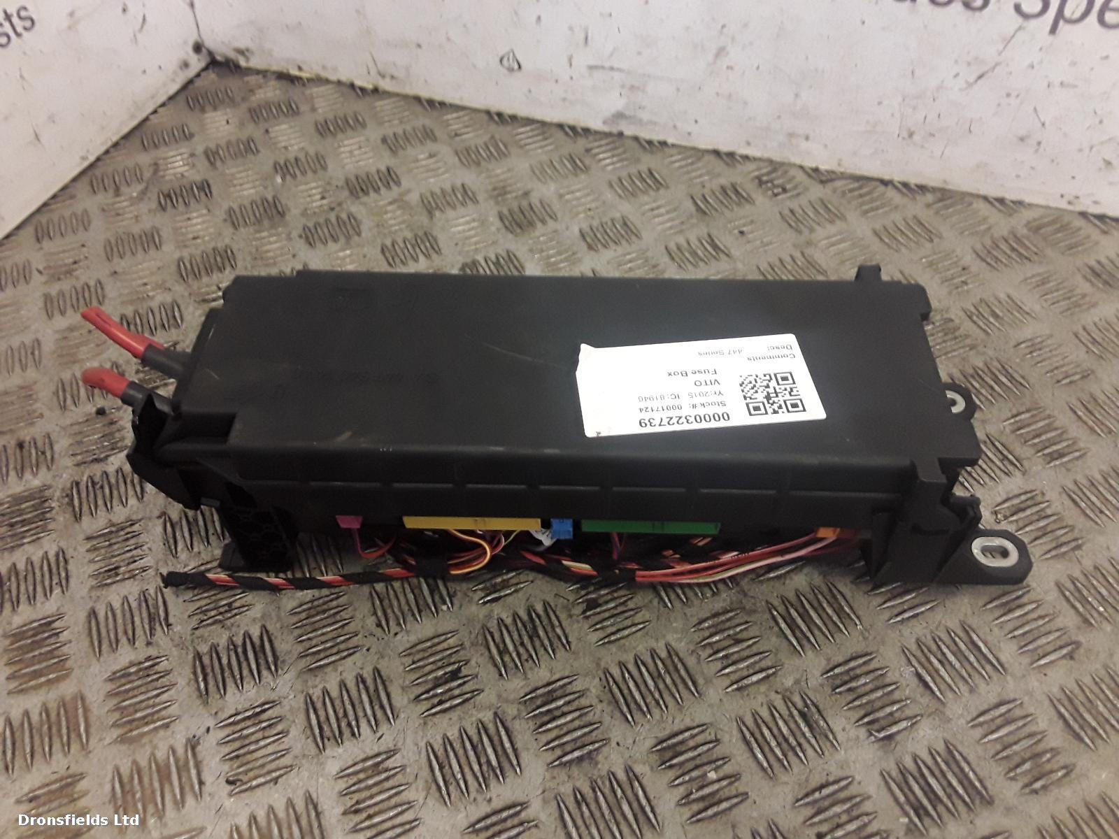 View Auto part Fuse Box Mercedes Vito 2015