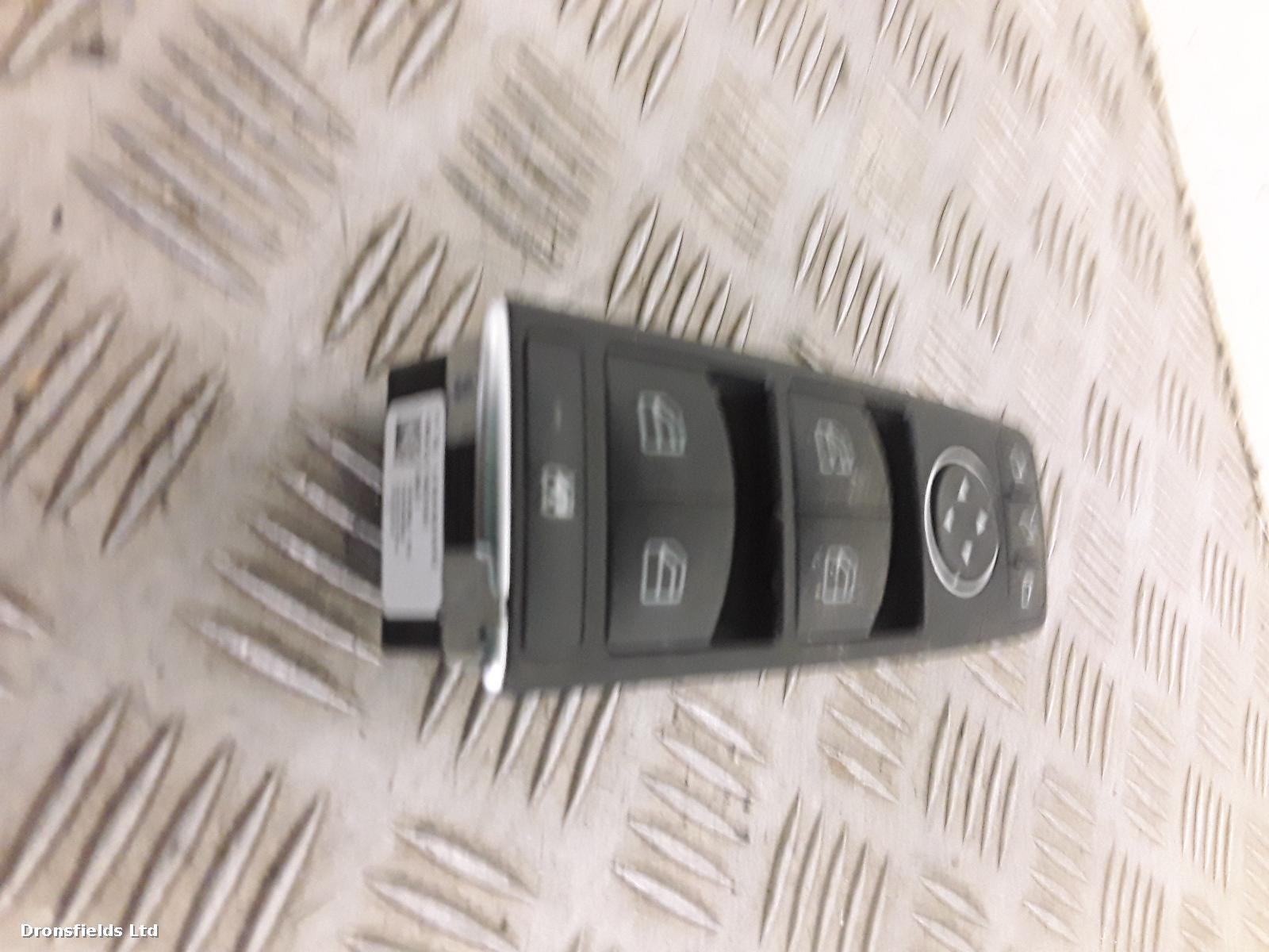 View Auto part Elect. Window Switch Mercedes E Class 2011