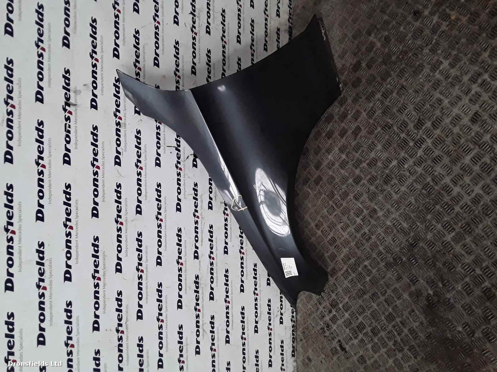 View Auto part L Wing Mercedes C Class 2015