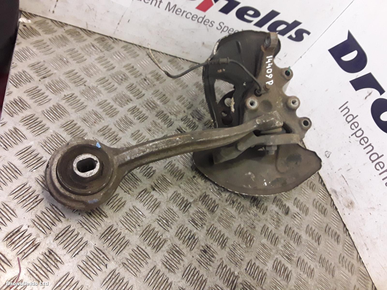 View Auto part RF Hub/Stub Axle Assembly Mercedes C Class 2009