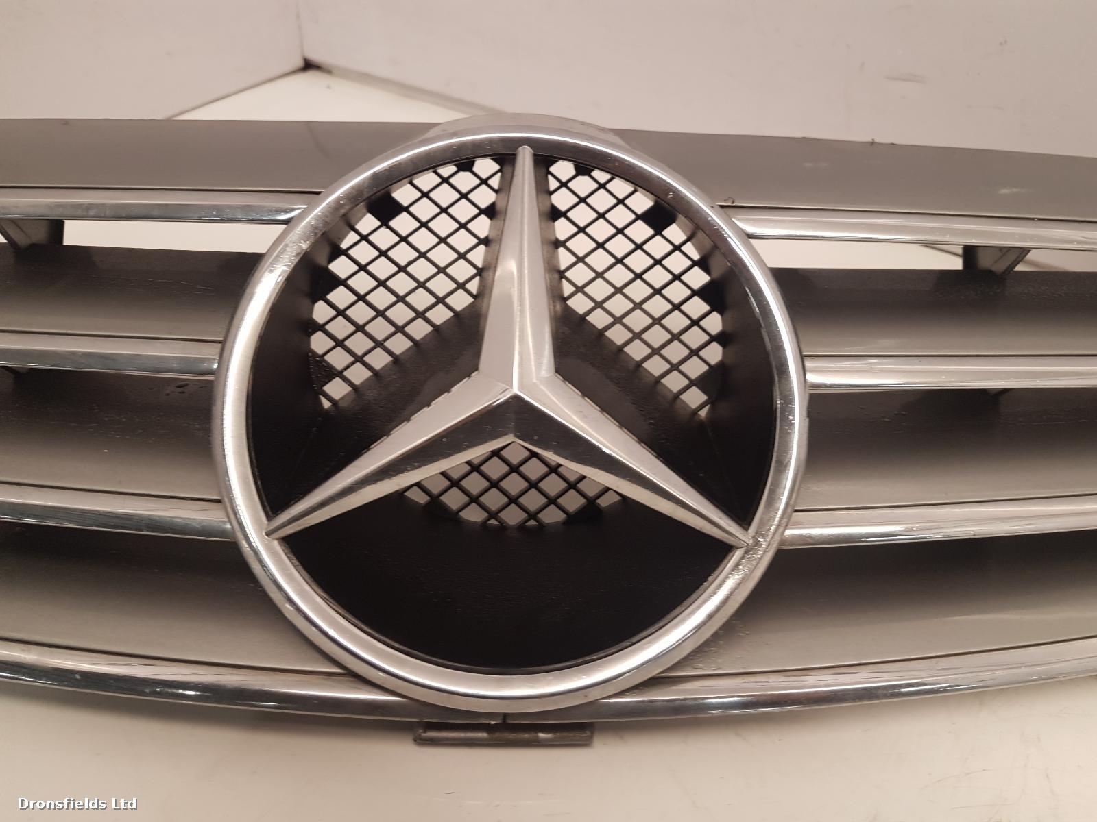 View Auto part Grille Mercedes Clk 2004