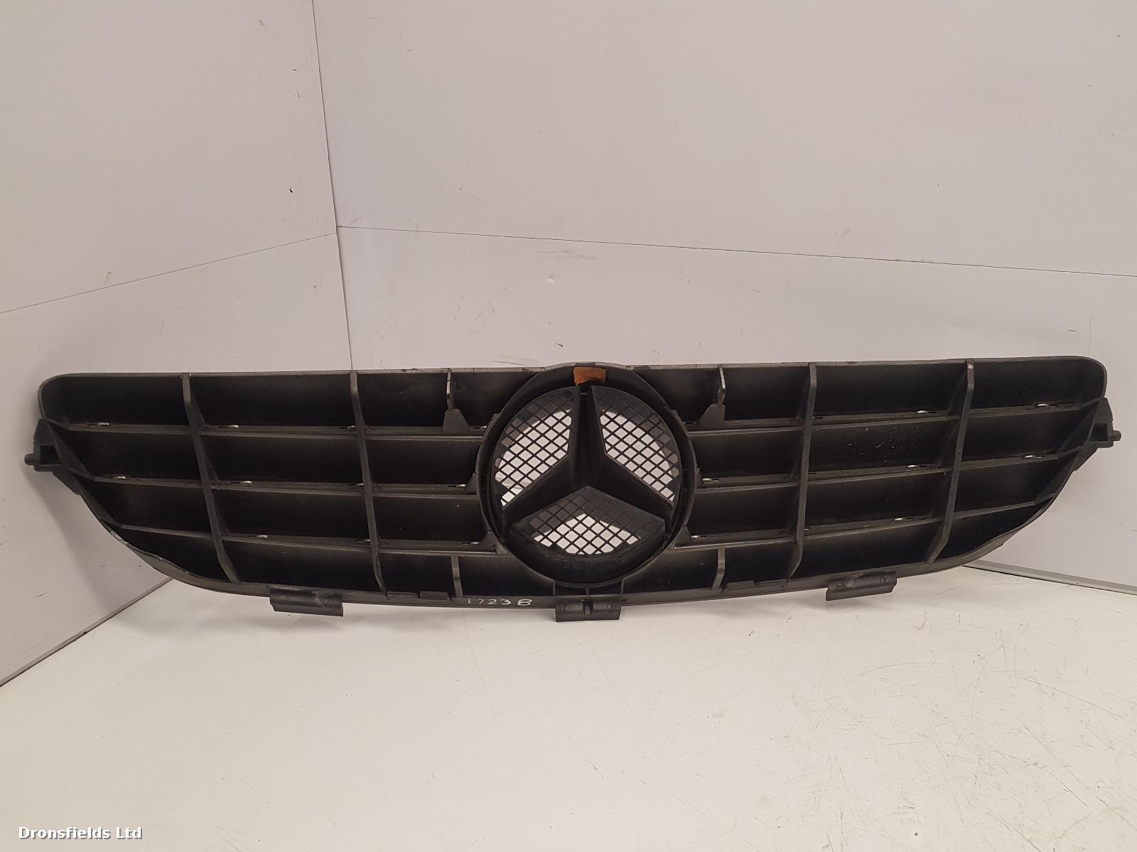 View Auto part Grille Mercedes Clk 2004