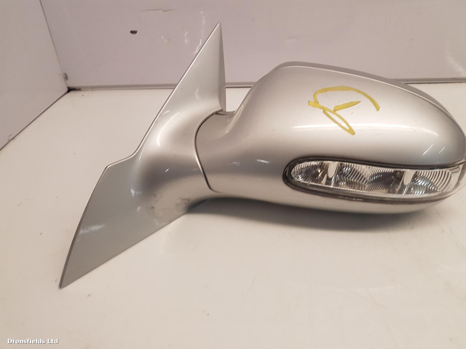 View Auto part L Door Mirror Mercedes Clk 2004