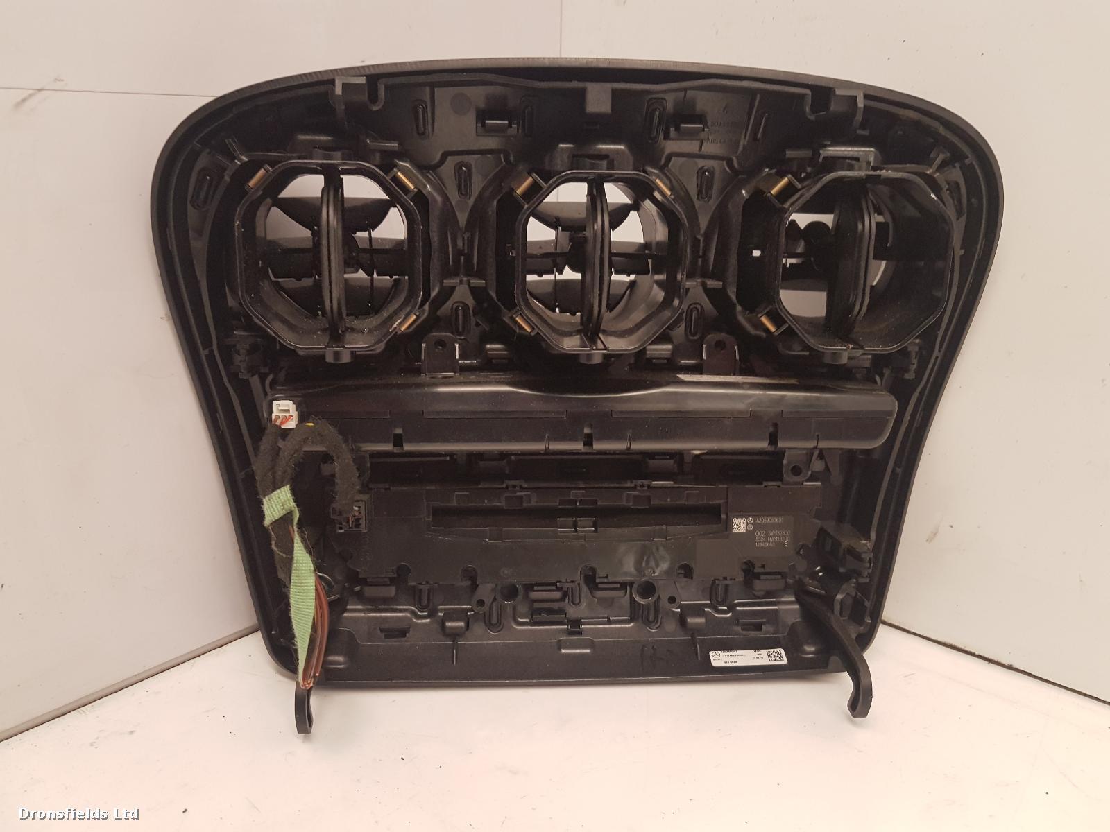 View Auto part Heater/AC Controller Mercedes C Class 2015