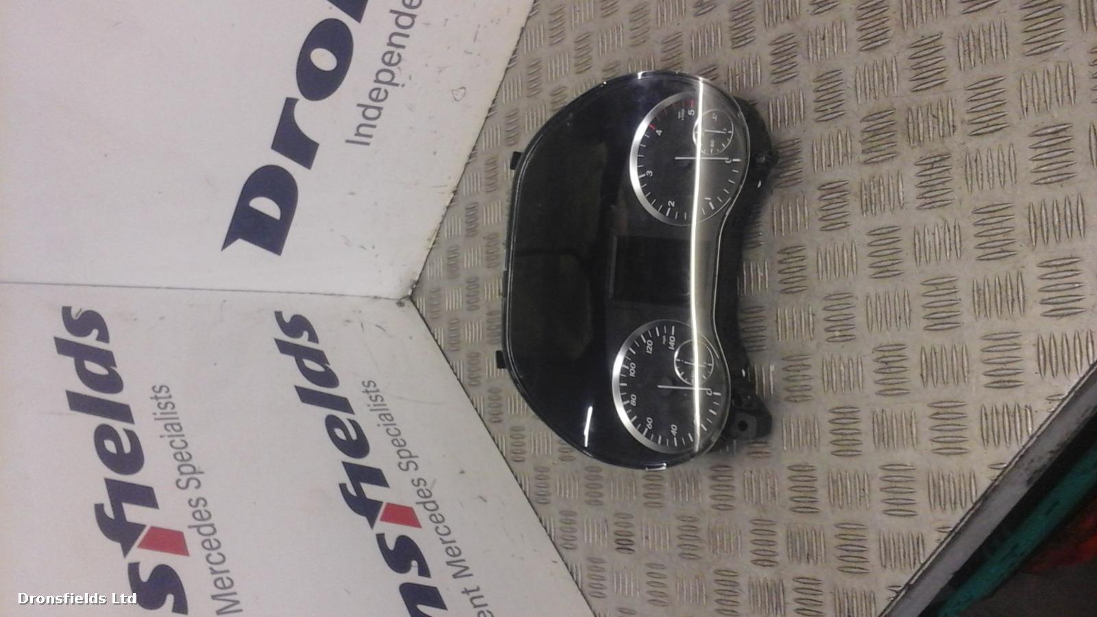 View Auto part Speedometer Mercedes Vito 2021