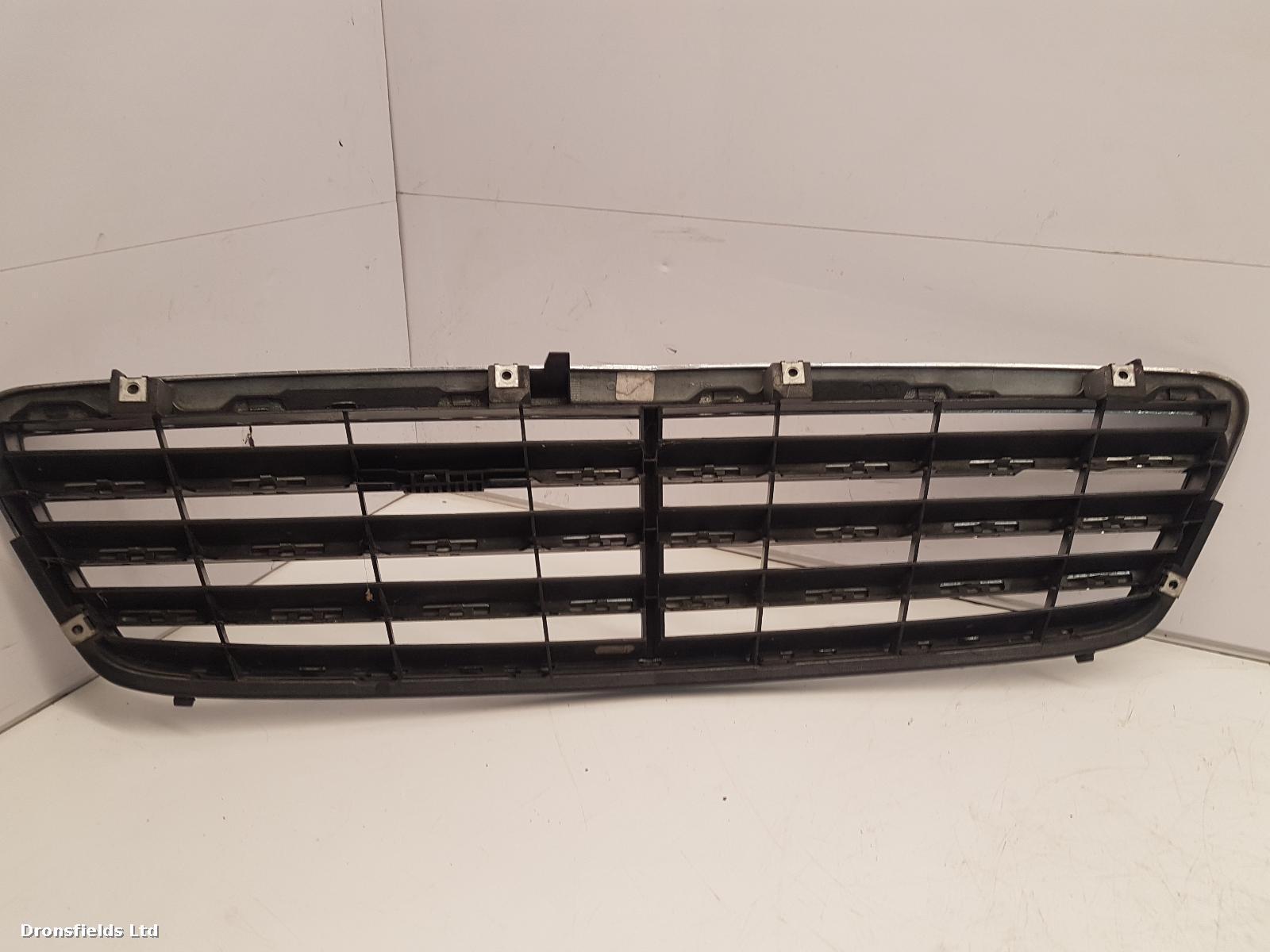 View Auto part Grille Mercedes C Class 2005