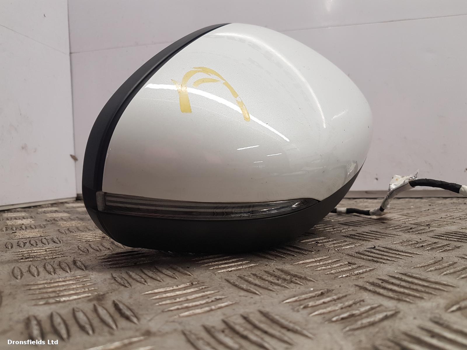 View Auto part R Door Mirror Mercedes Cla 2023
