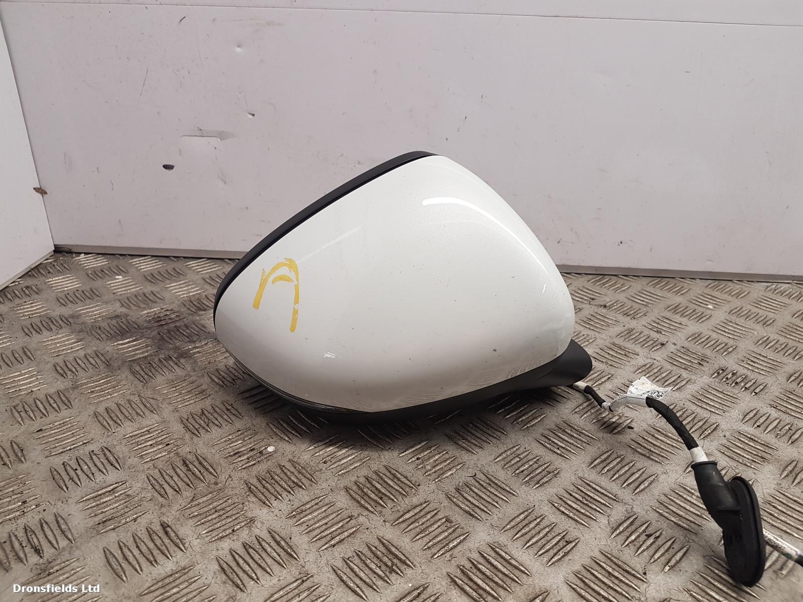 View Auto part R Door Mirror Mercedes Cla 2023