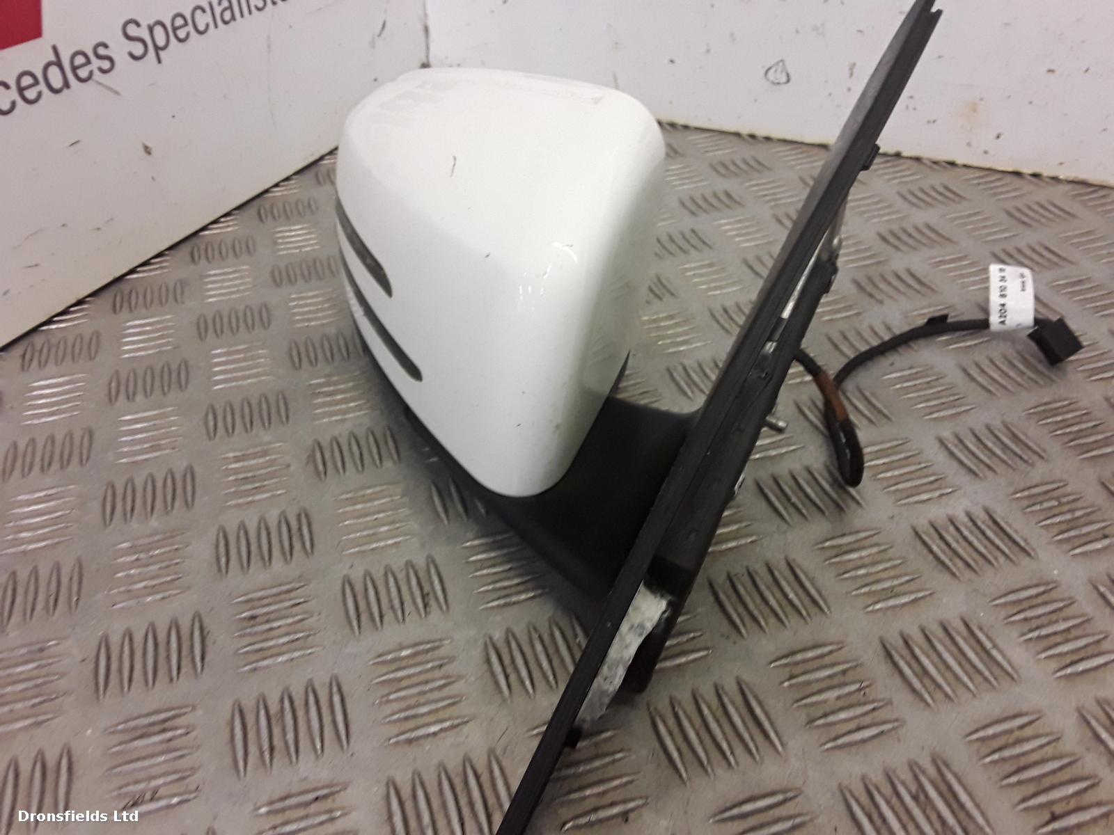 View Auto part R Door Mirror Mercedes E Class 2012