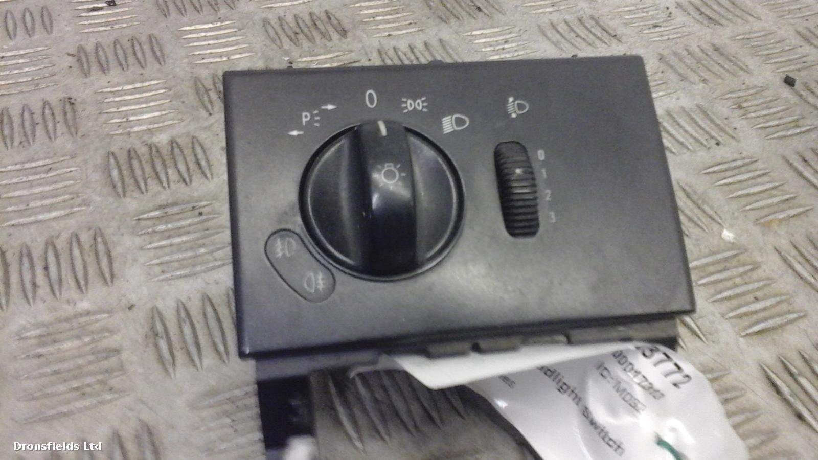 View Auto part Headlight Switch Mercedes Vito 2013