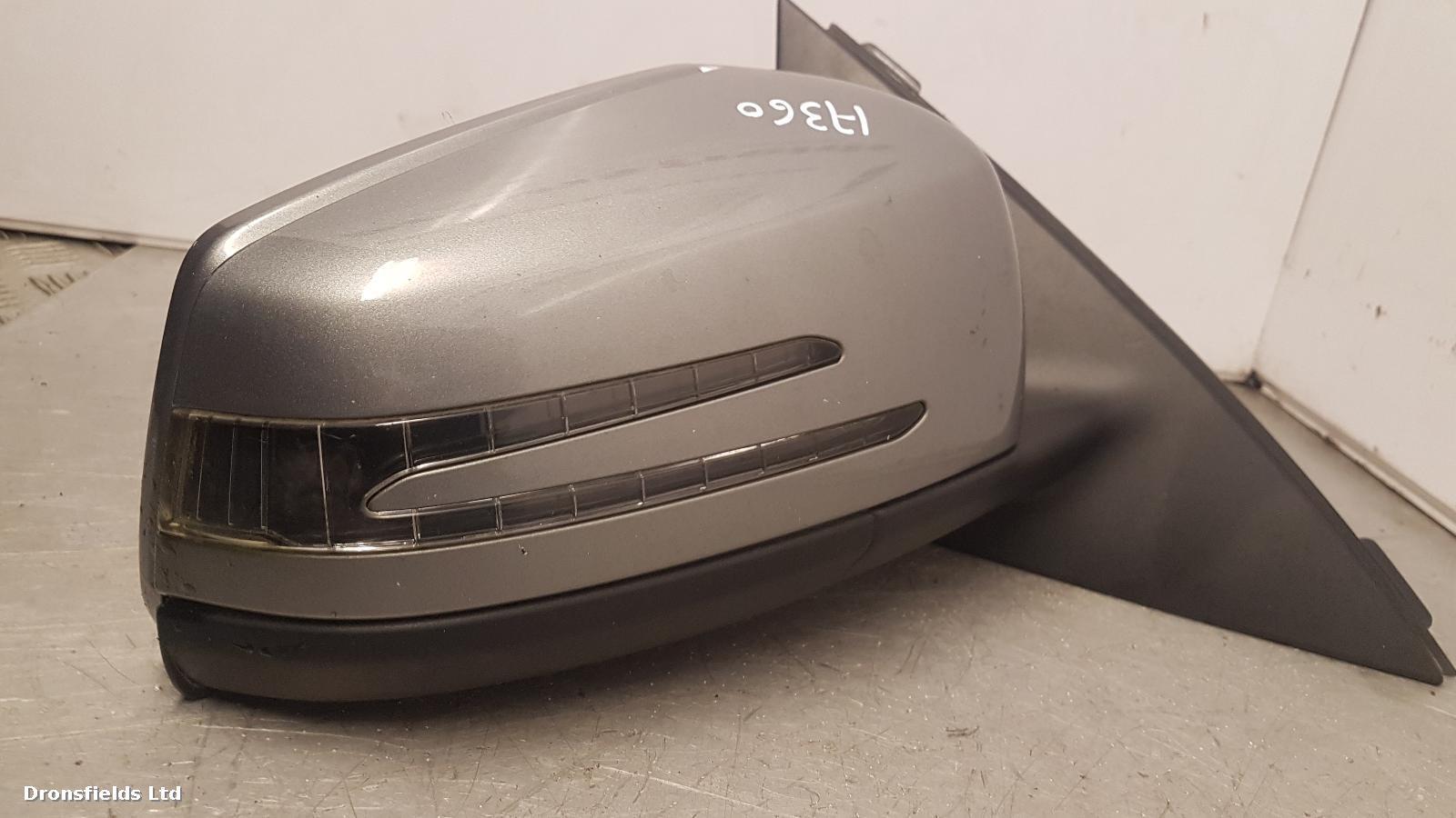 View Auto part R Door Mirror Mercedes C Class 2013