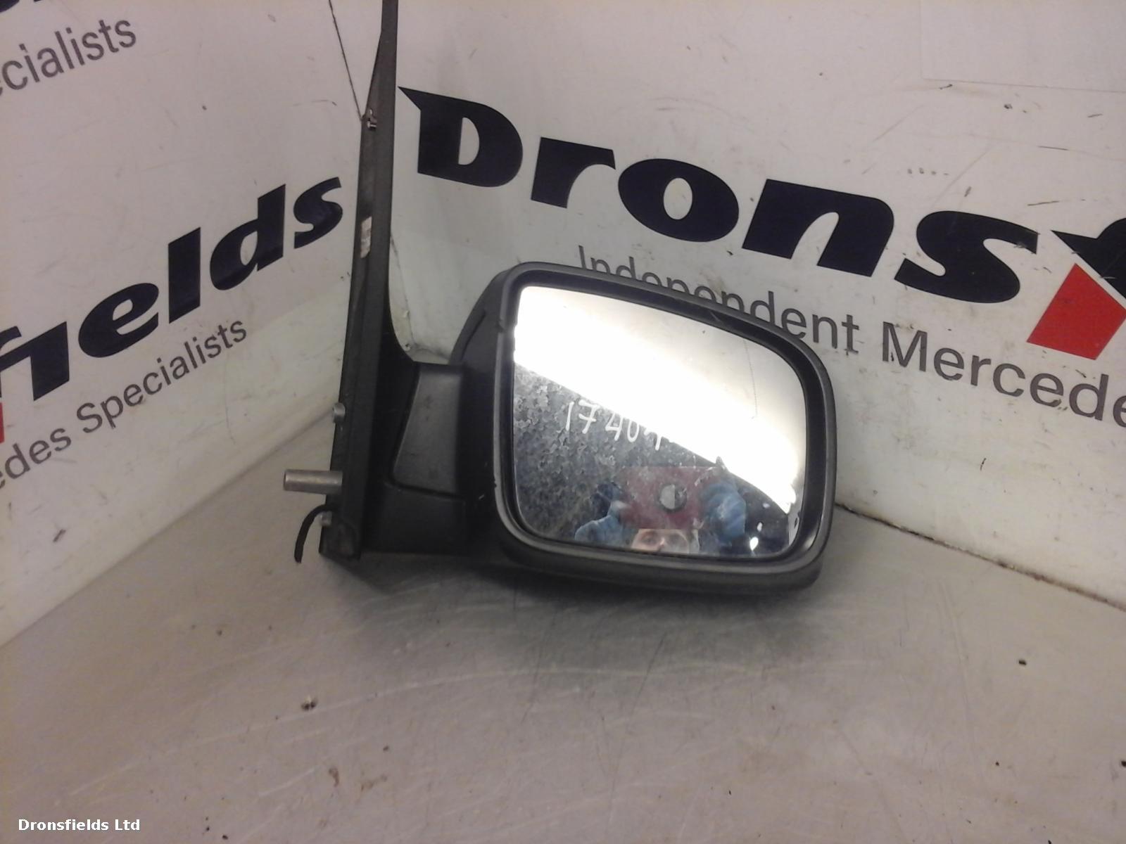 View Auto part R Door Mirror Mercedes Vito 2011