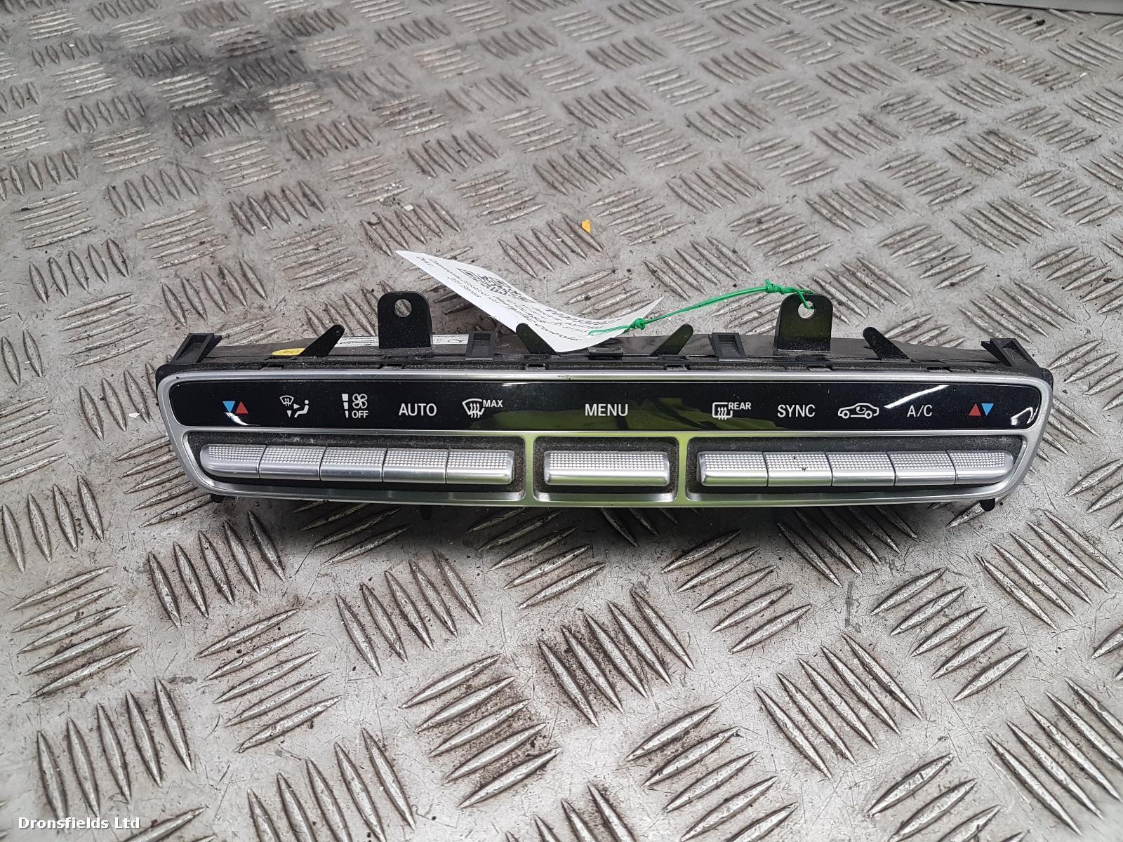 View Auto part Heater/AC Controller Mercedes C Class 2016