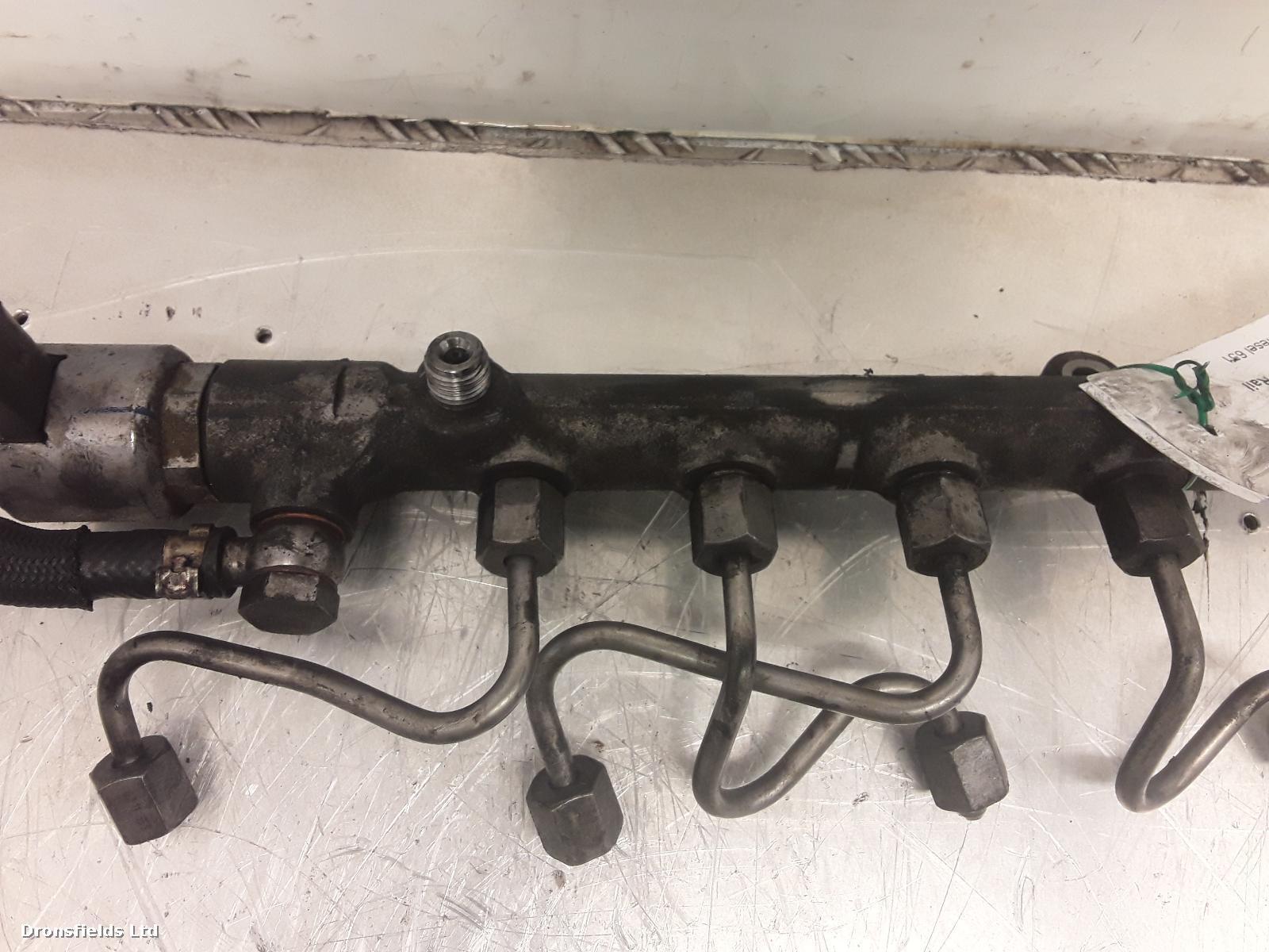 View Auto part Injection Rail Mercedes Sprinter 2017