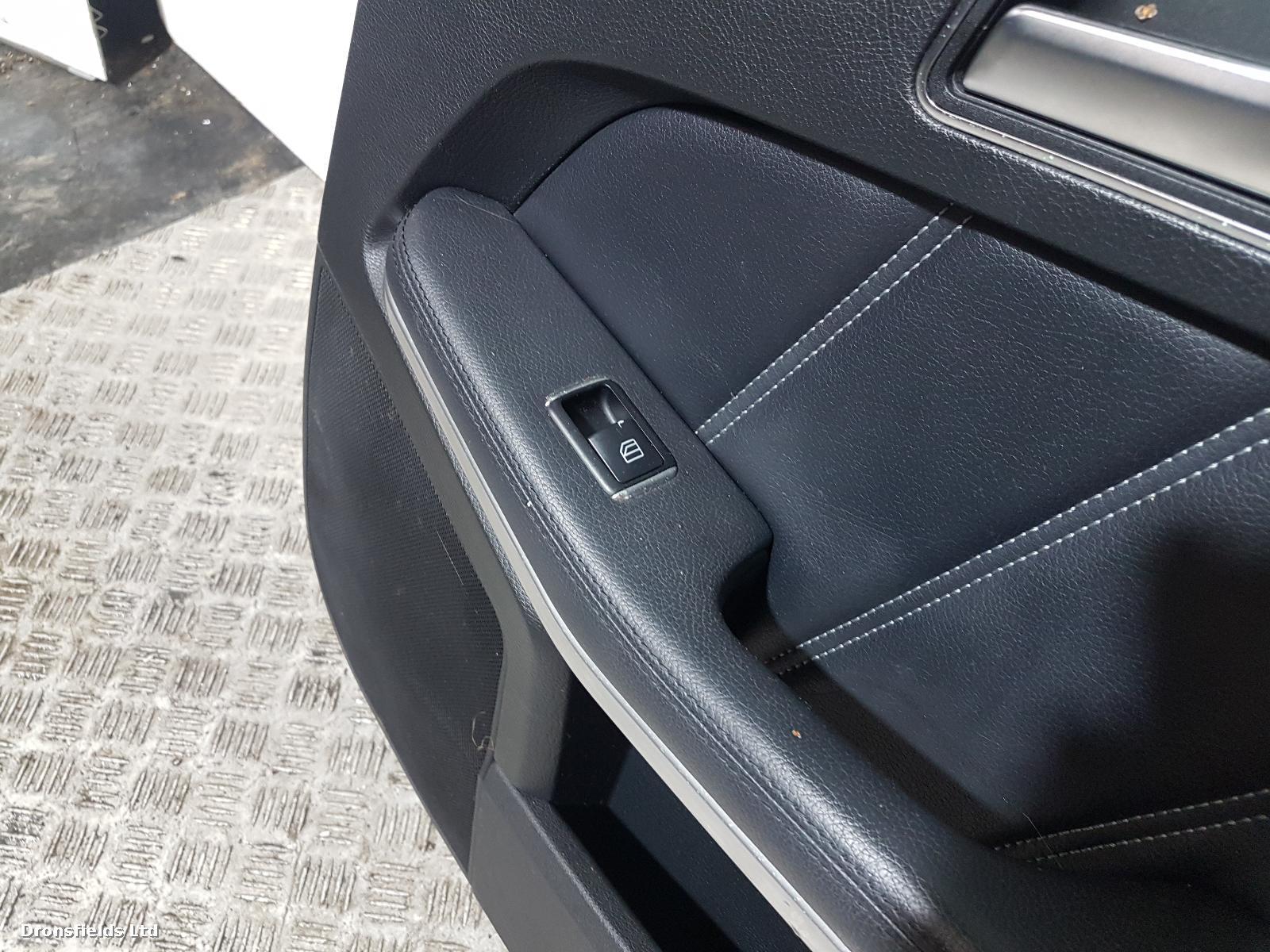 View Auto part R Rear Door Mercedes E Class 2014