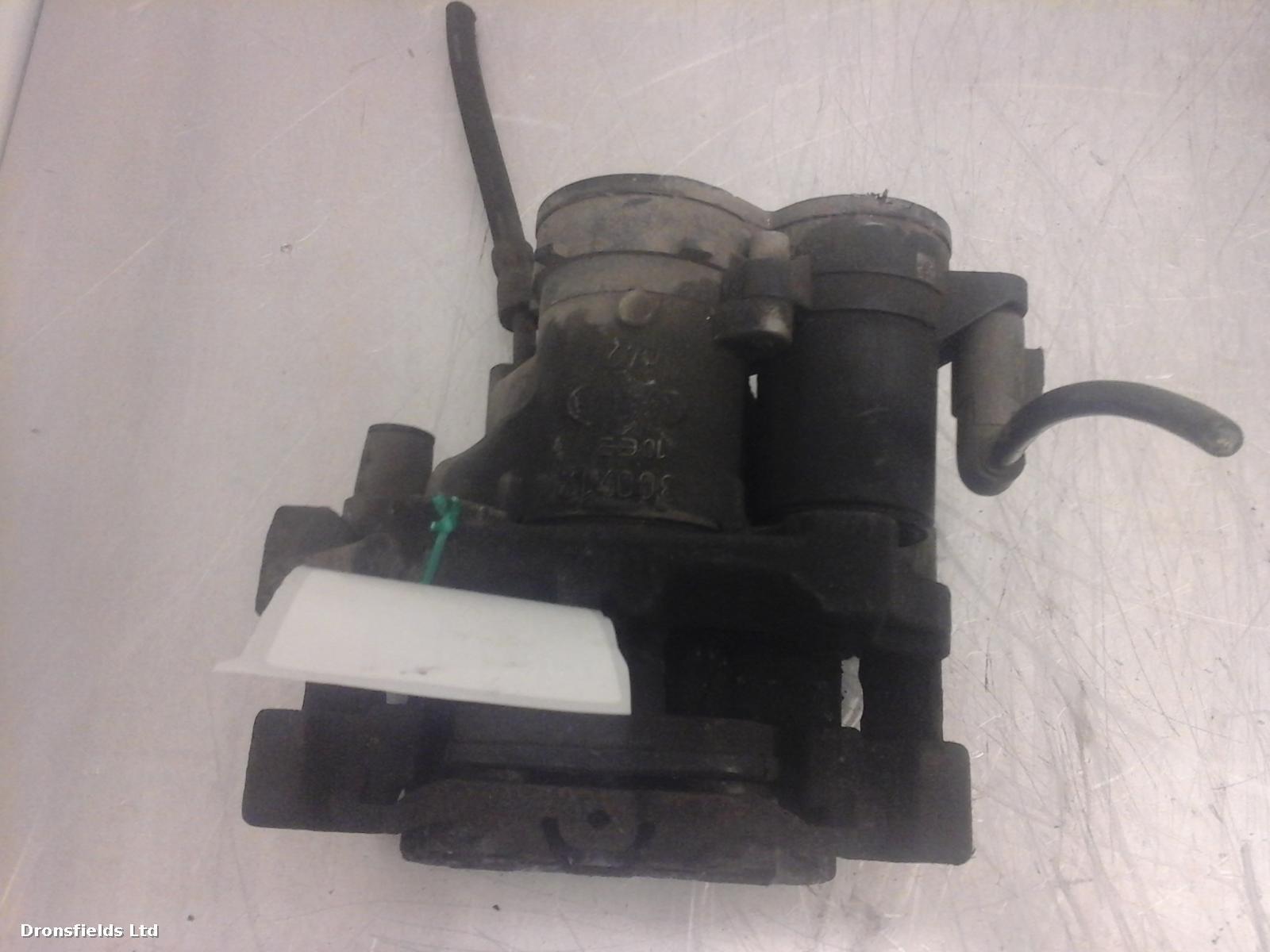 View Auto part Caliper Mercedes Sprinter 2017