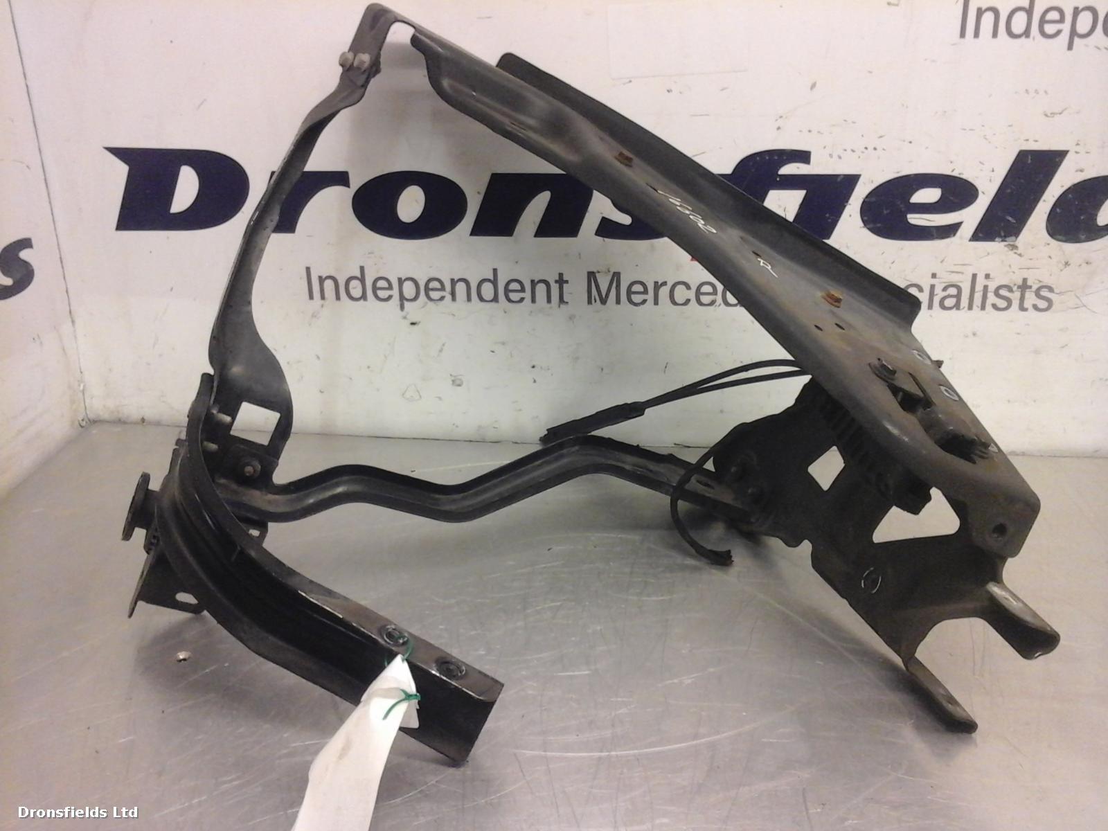 View Auto part Headlight Bracket Right Mercedes E Class 2010