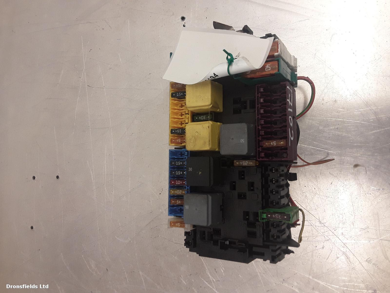 View Auto part Fuse Box Mercedes A Class 2016