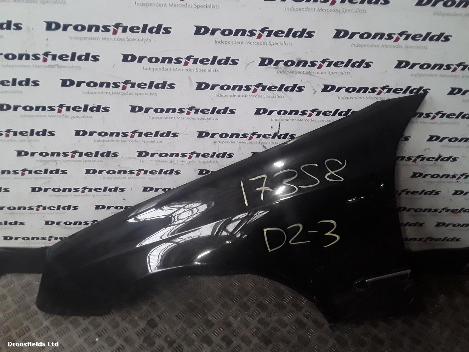 View Auto part Engine Cooling Motor Mercedes E Class 2005