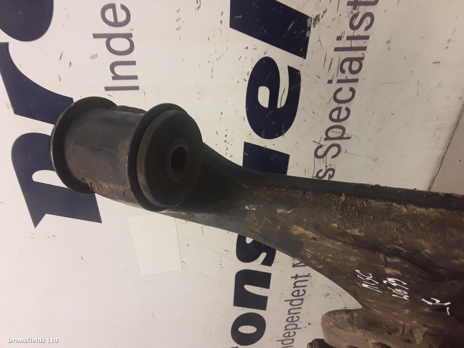 View Auto part RF Hub/Stub Axle Assembly Mercedes Vito 2003