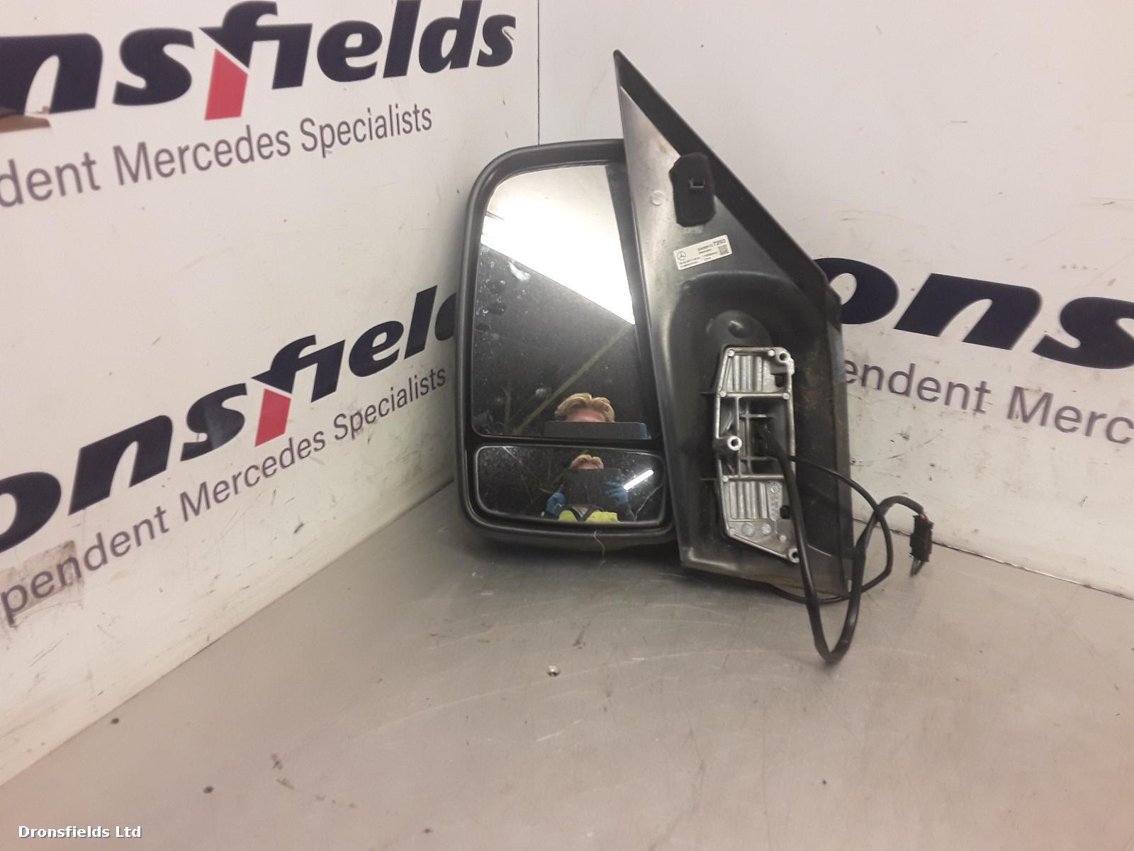 View Auto part L Door Mirror Mercedes Sprinter 2017