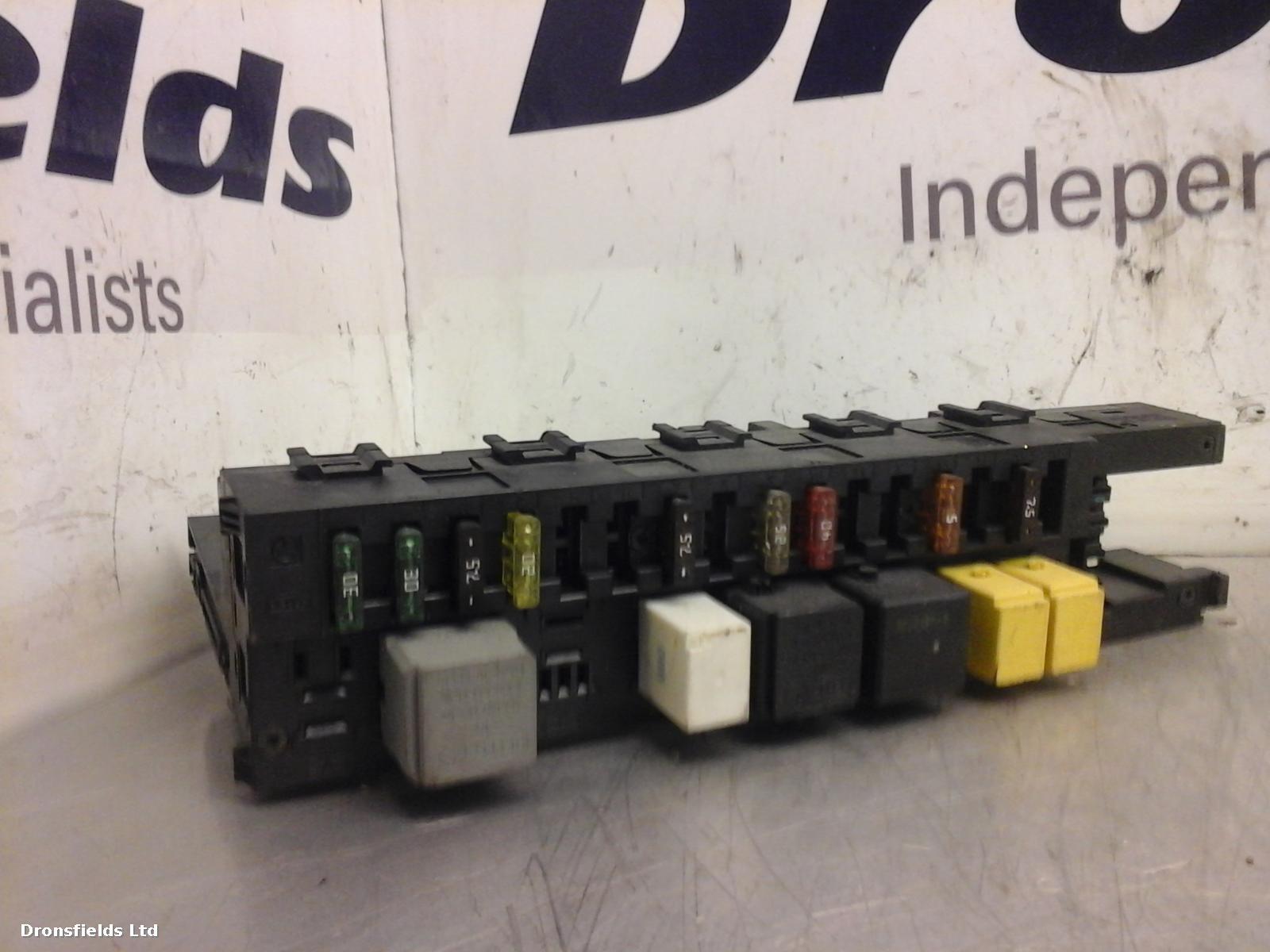 View Auto part Fuse Box Mercedes C Class 2017