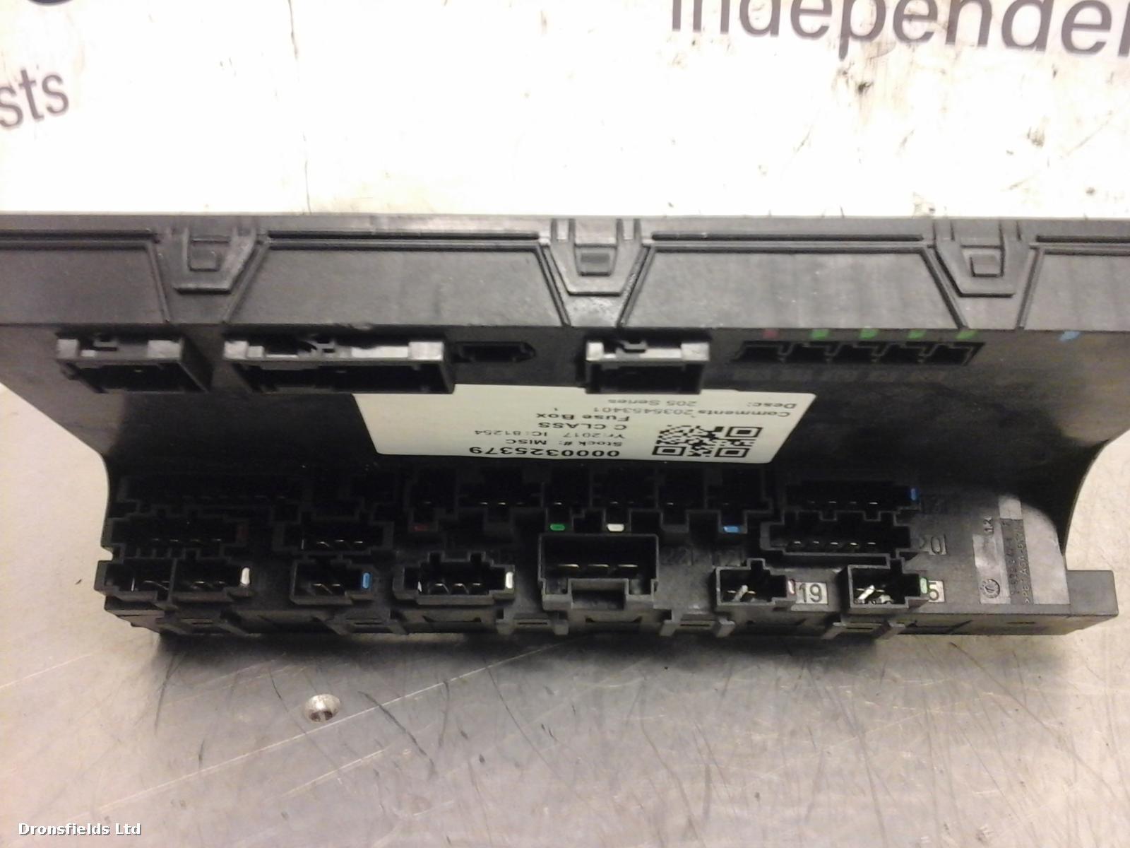 View Auto part Fuse Box Mercedes C Class 2017