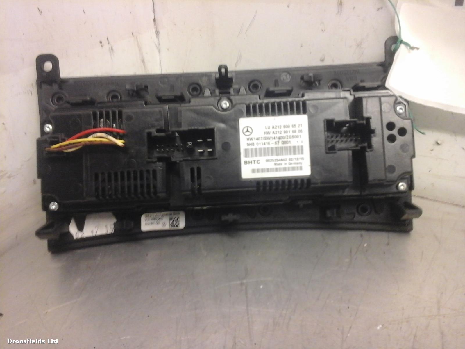 View Auto part Heater/AC Controller Mercedes E Class 2024