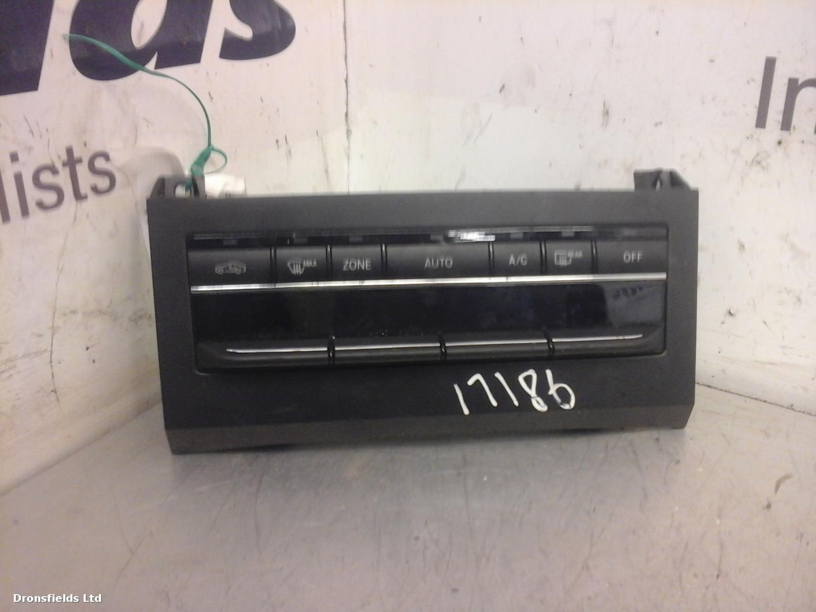 View Auto part Heater/AC Controller Mercedes E Class 2011