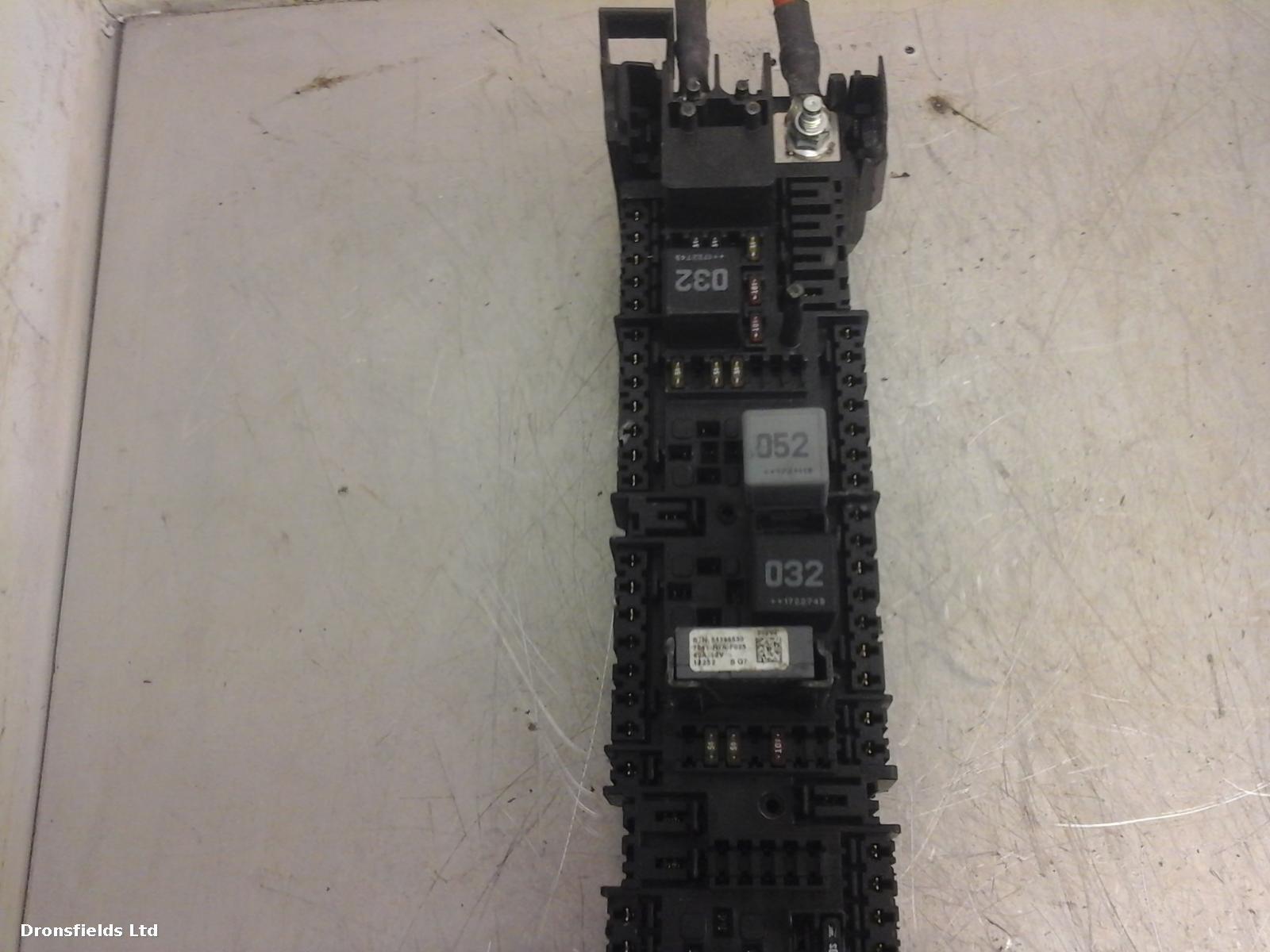 View Auto part Fuse Box Mercedes Vito 2017