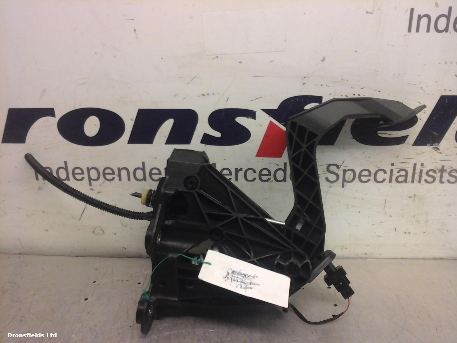 View Auto part Misc Mercedes Sprinter 2022